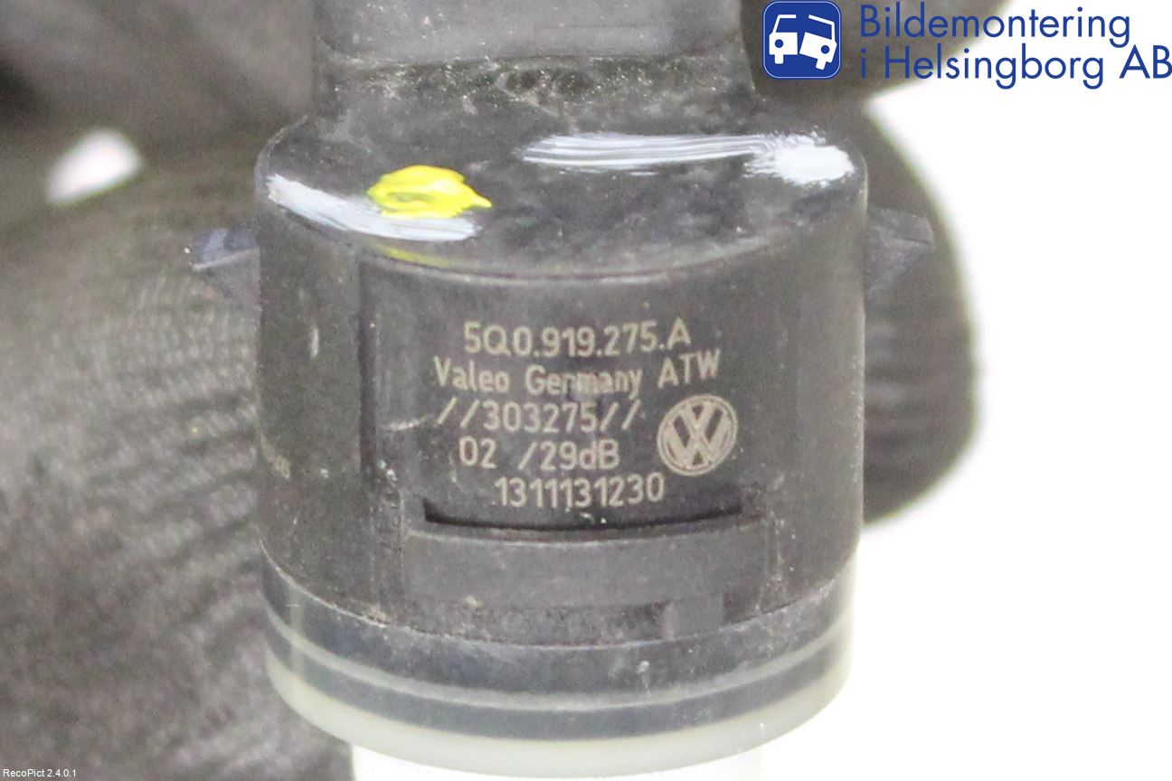 Seat LEON 13-20 Parkeringshjälp Frontsensor