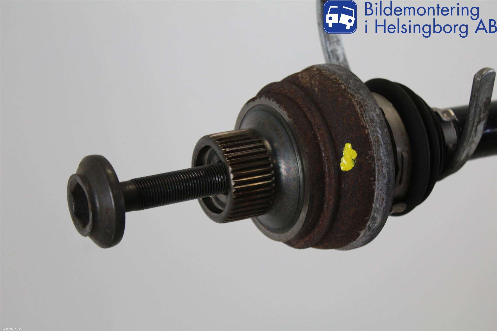 Audi Q5 09-16 Drivaxel Bak Vänster
