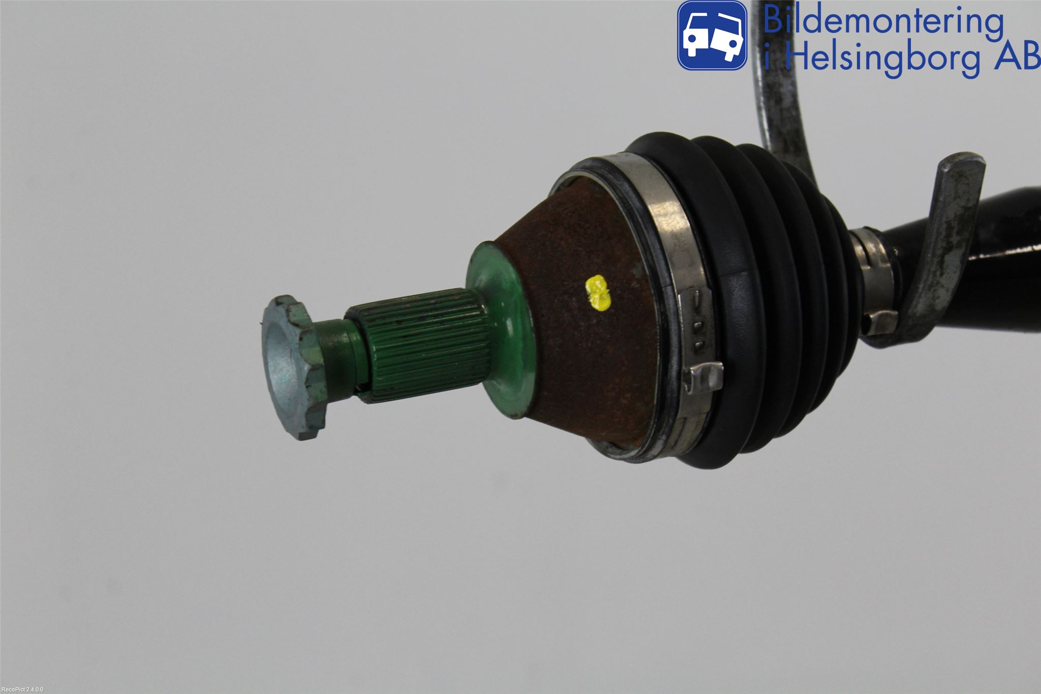 Volkswagen VW POLO 10-17 Drivaxel Fram Höger