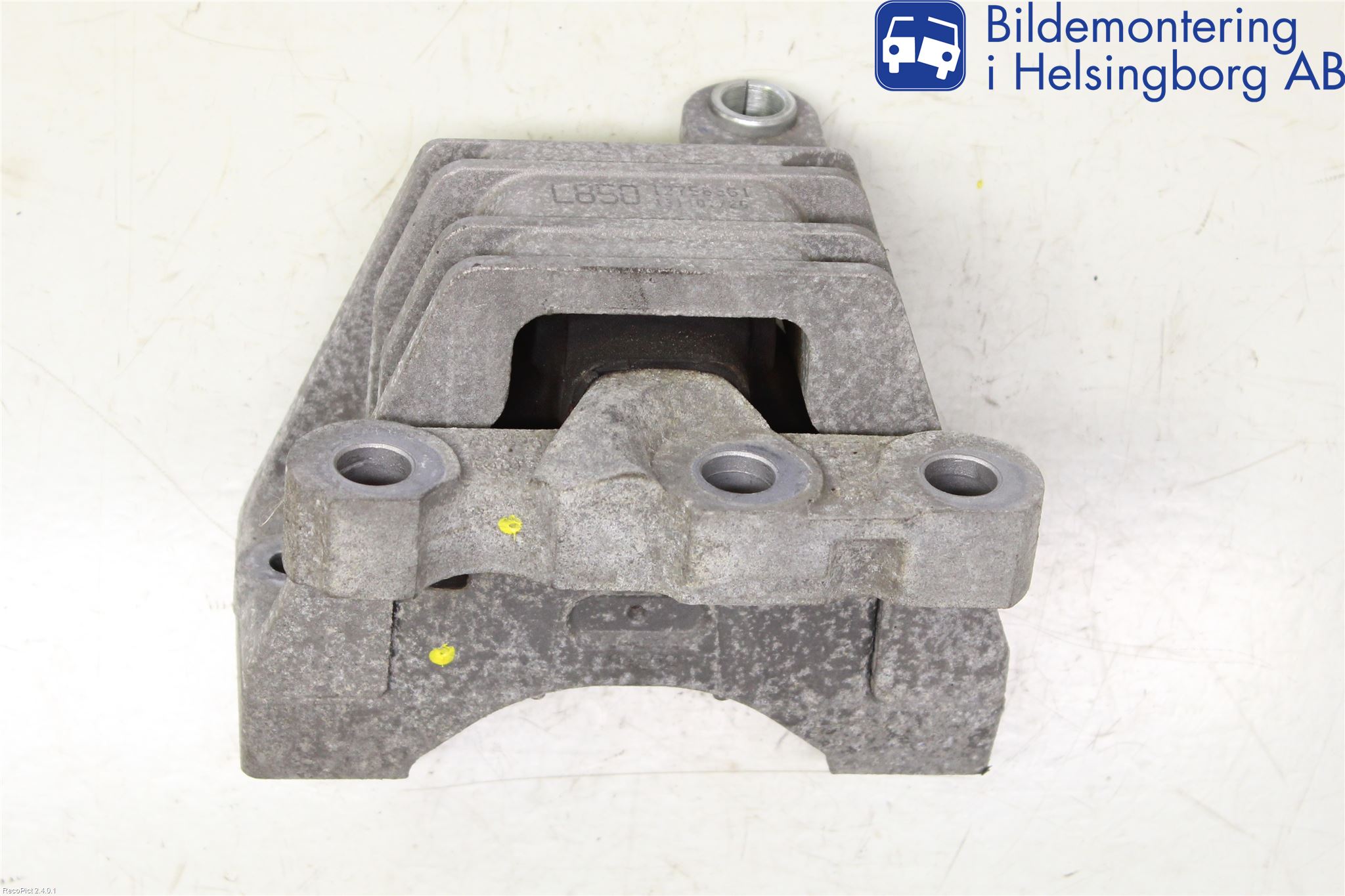 Saab 9-3 VER2/VER3 08-15 Motorfäste