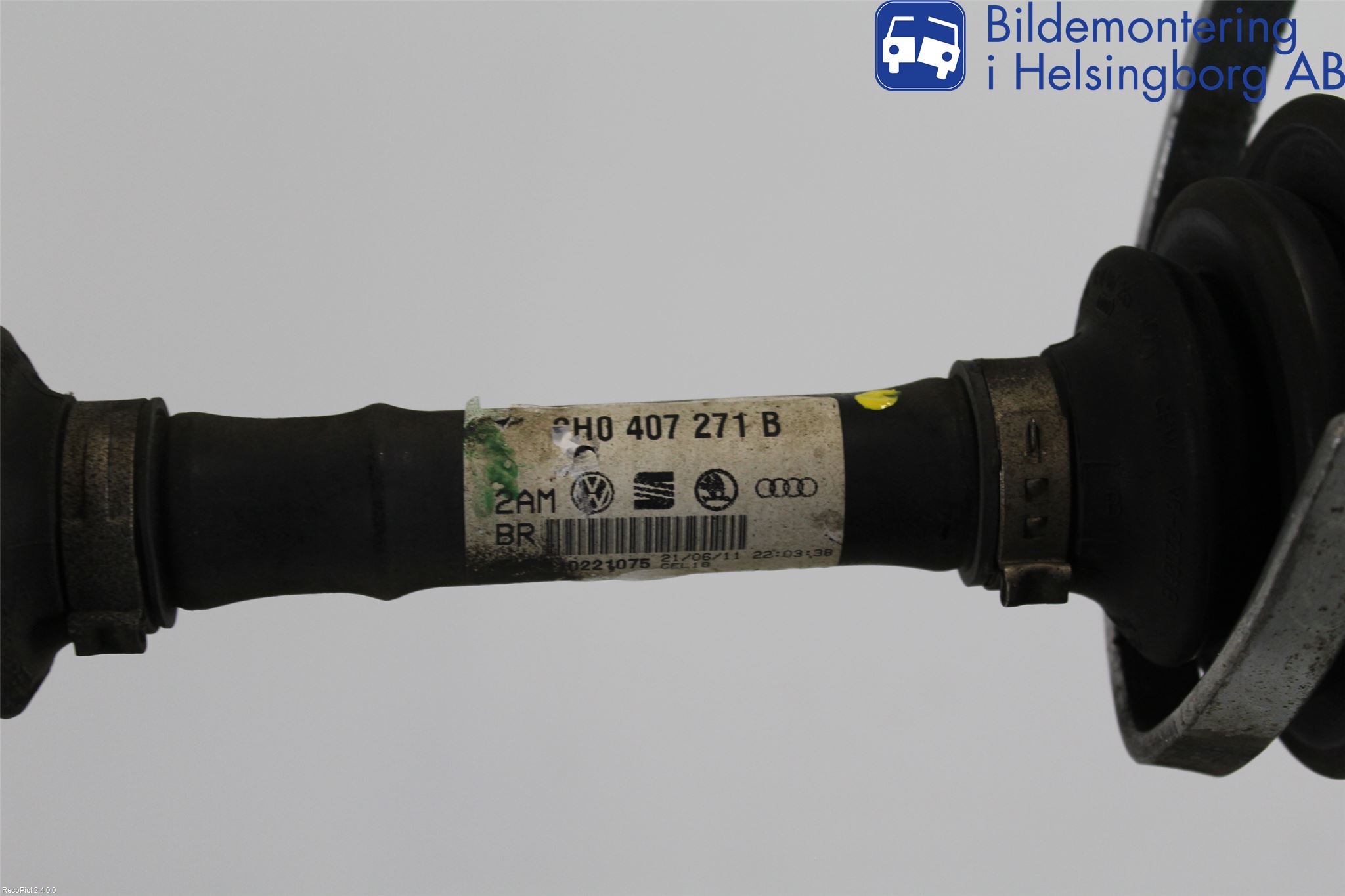 Volkswagen VW AMAROK 2H 10-22 Drivaxel Fram Höger
