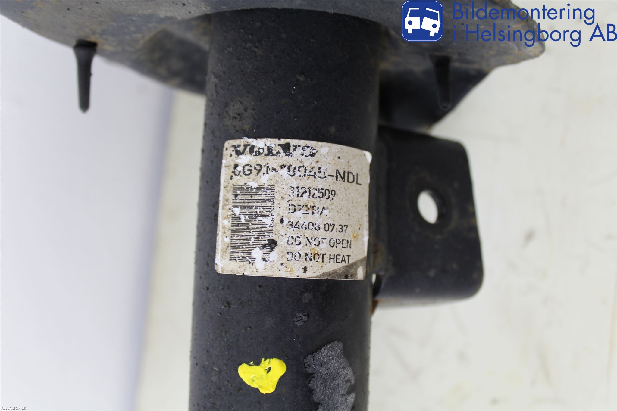 Volvo V70 08-13 Fjäderben Fram Höger