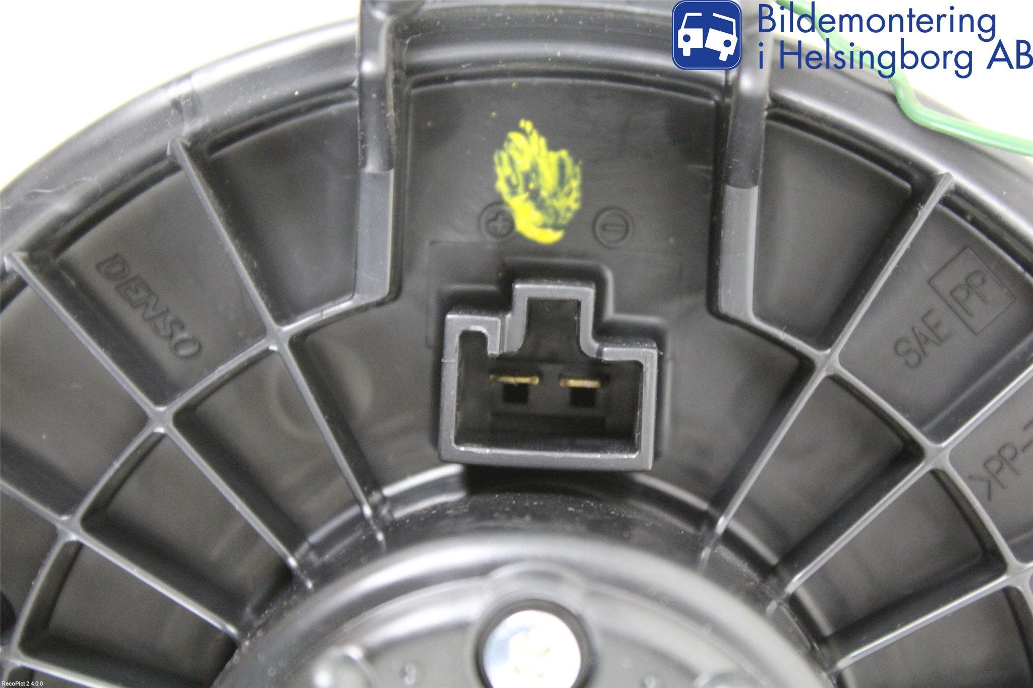 Toyota YARIS XP90 06-11 Värmefläkt