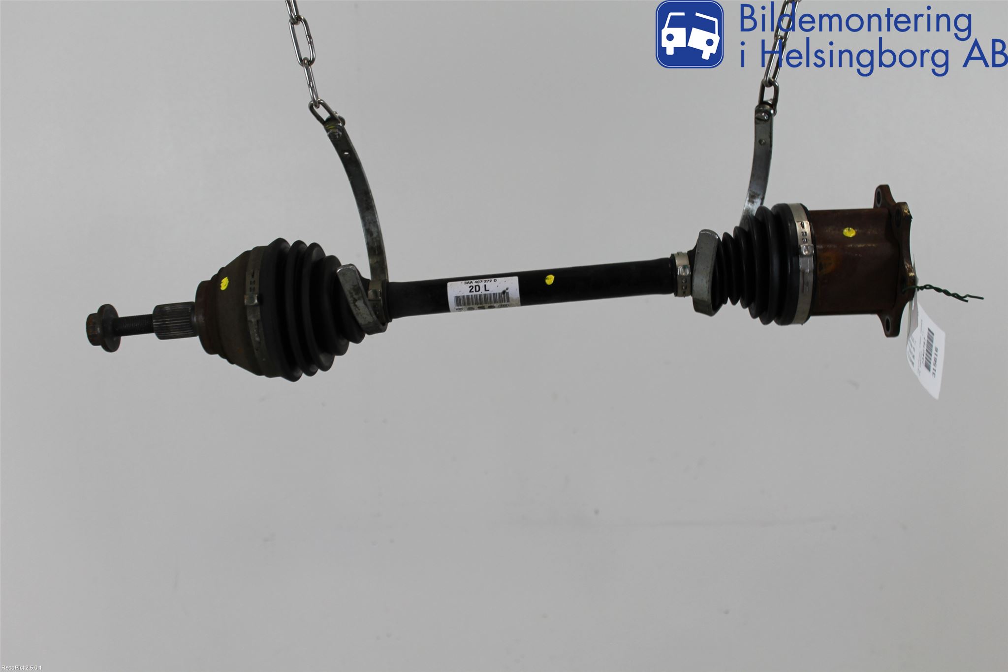 Volkswagen VW PASSAT 11-14 Drivaxel Fram Höger