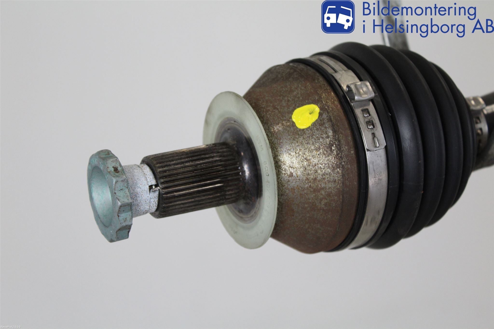 Audi A1/S1 11-18 Drivaxel Fram Höger