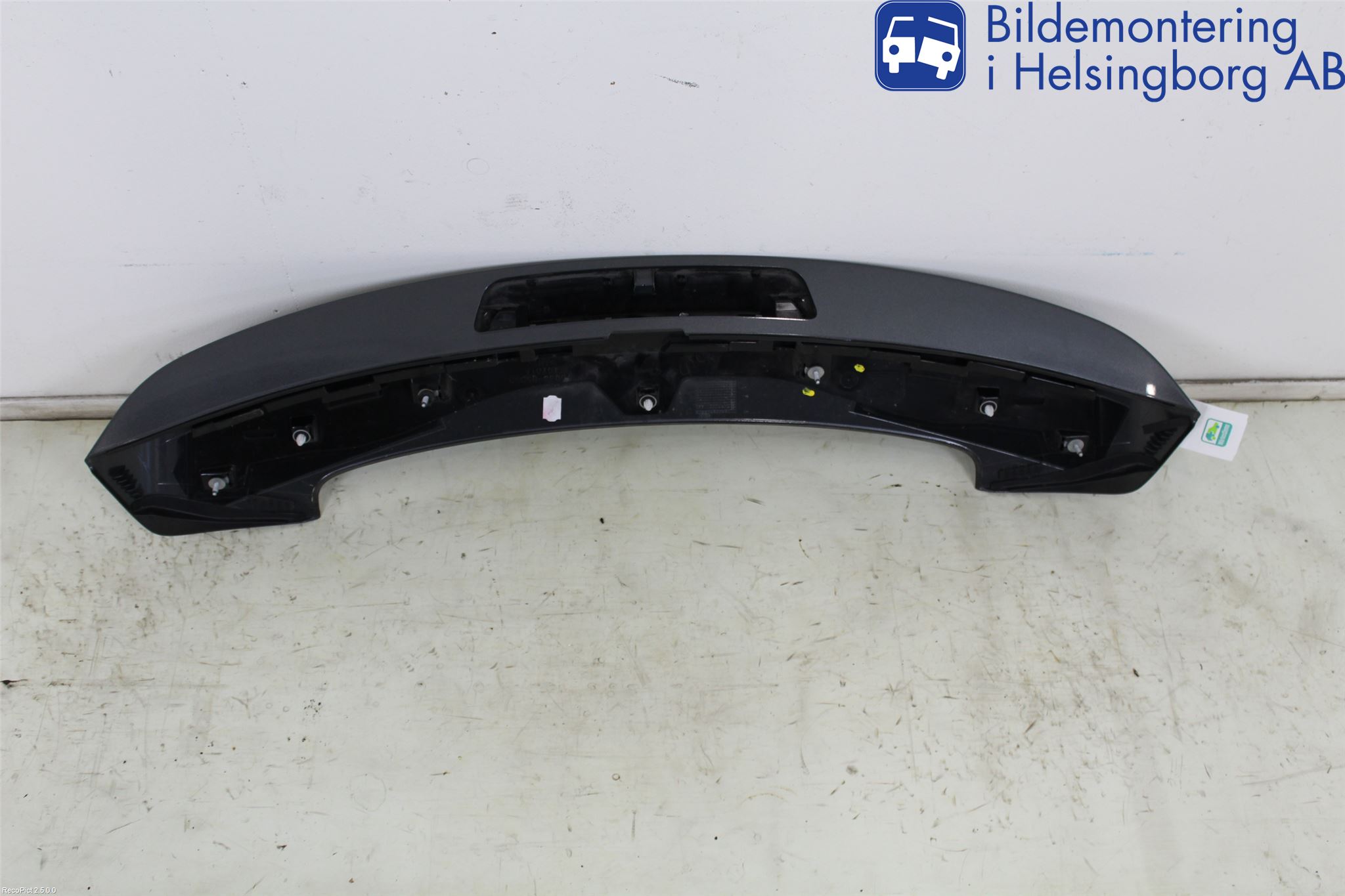 Toyota AVENSIS 09-15 Spoiler Baklucka