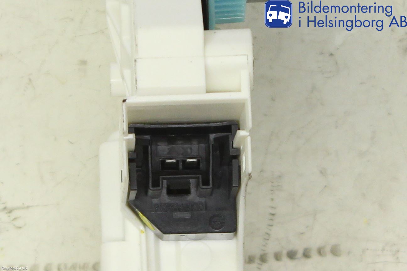 Audi A4 12-15 Fönsterhissmotor