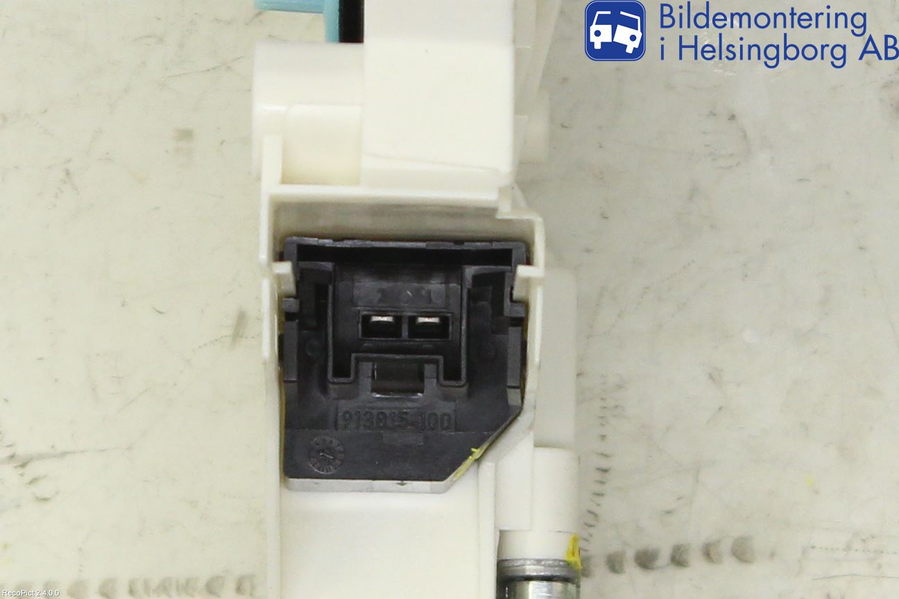 Audi A4 12-15 Fönsterhissmotor