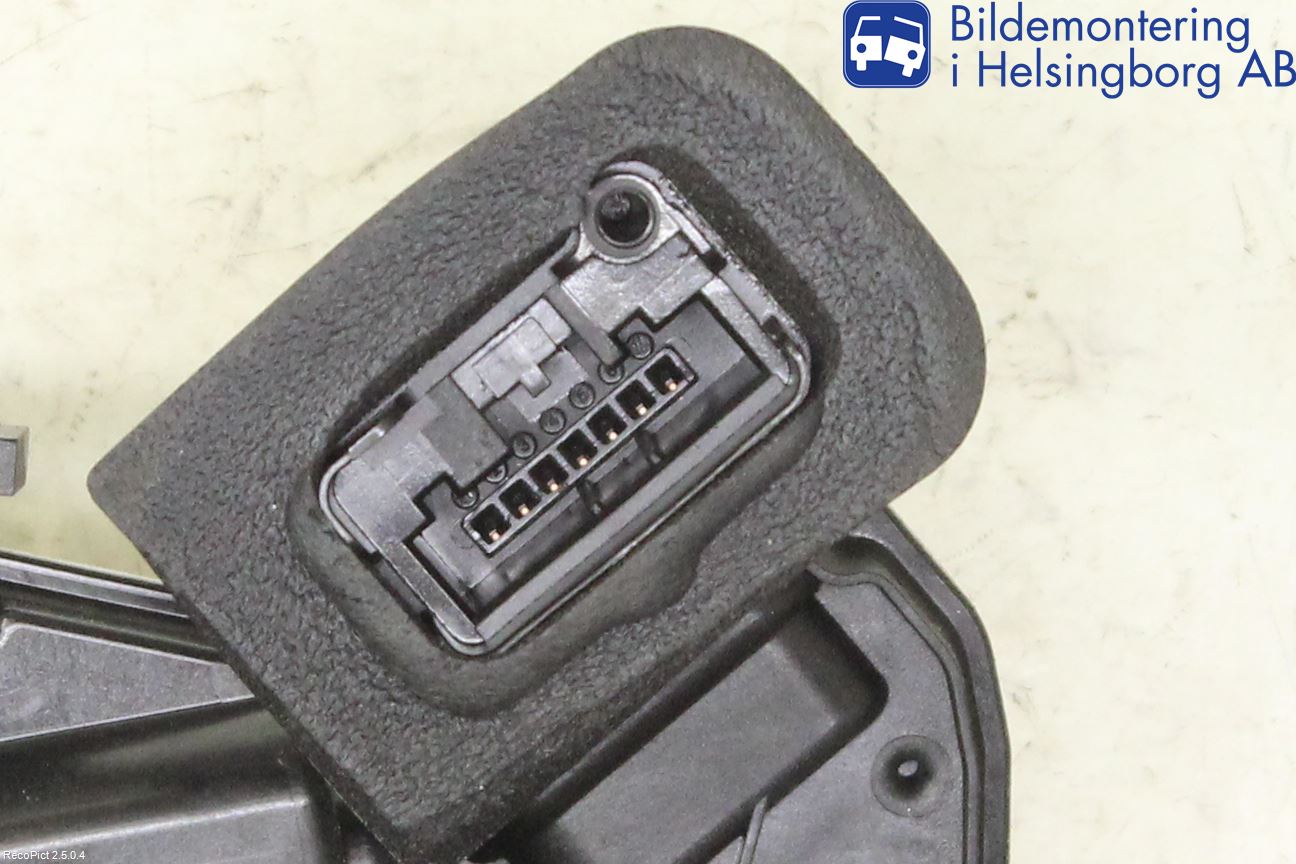 Skoda YETI Centrallåsmotor Höger