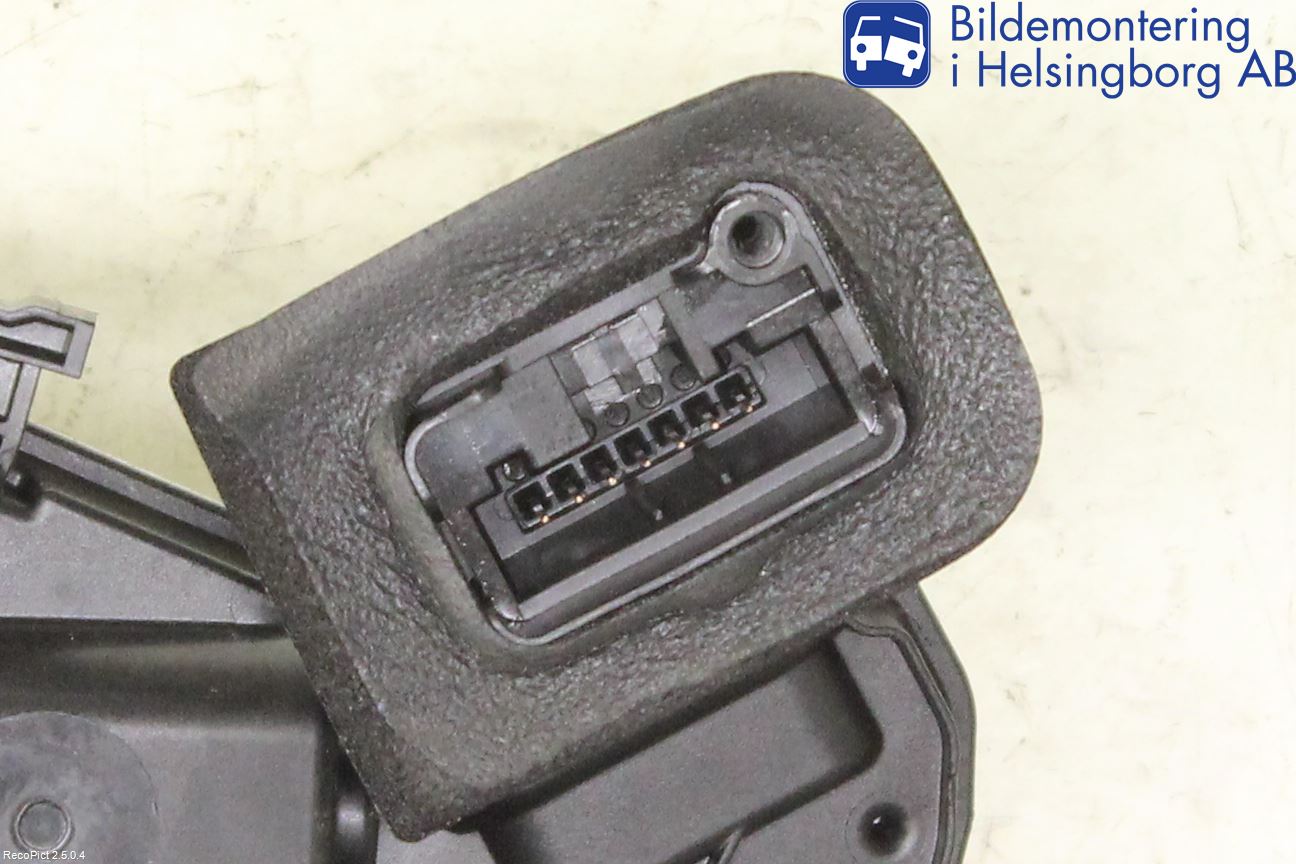 Skoda YETI Centrallåsmotor Höger