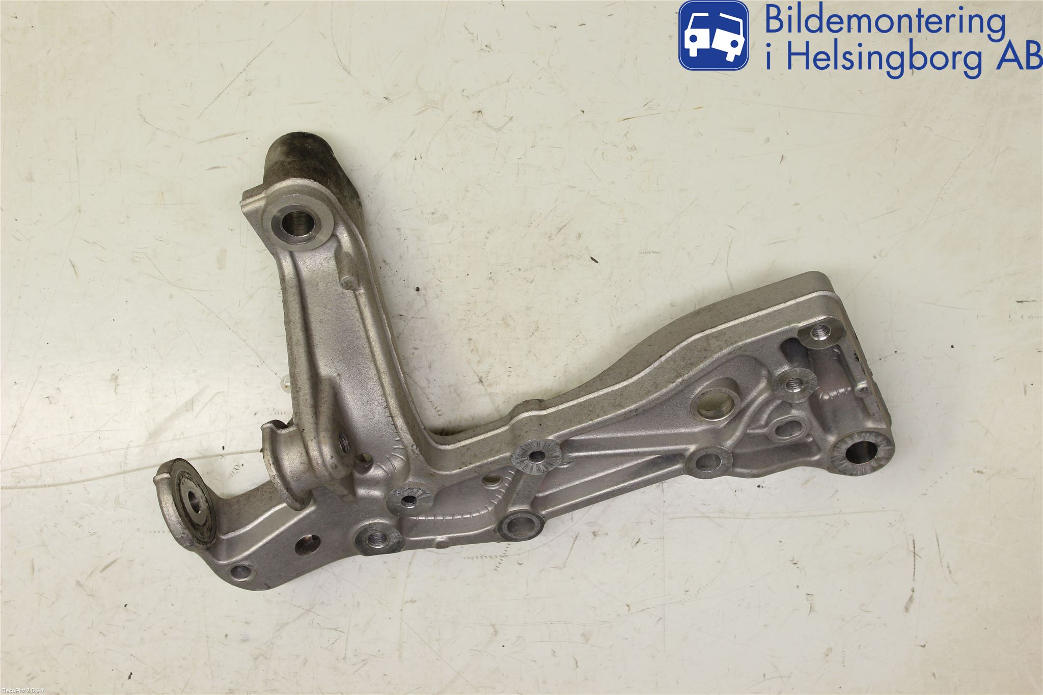 Volkswagen VW GOLF VI 09-13 Framvagn Övrigt