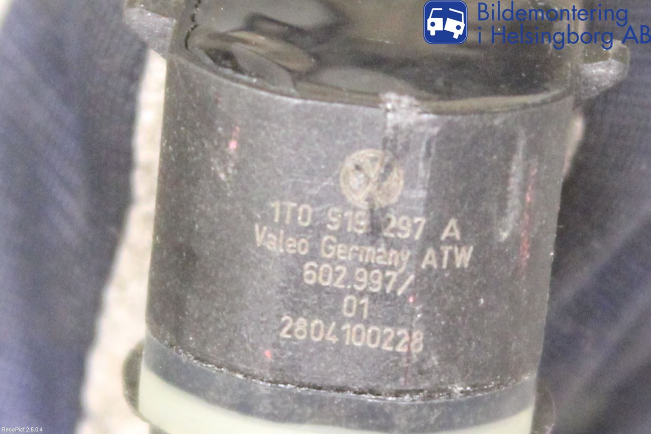 Volkswagen VW PASSAT 11-14 Parkeringshjälp Frontsensor