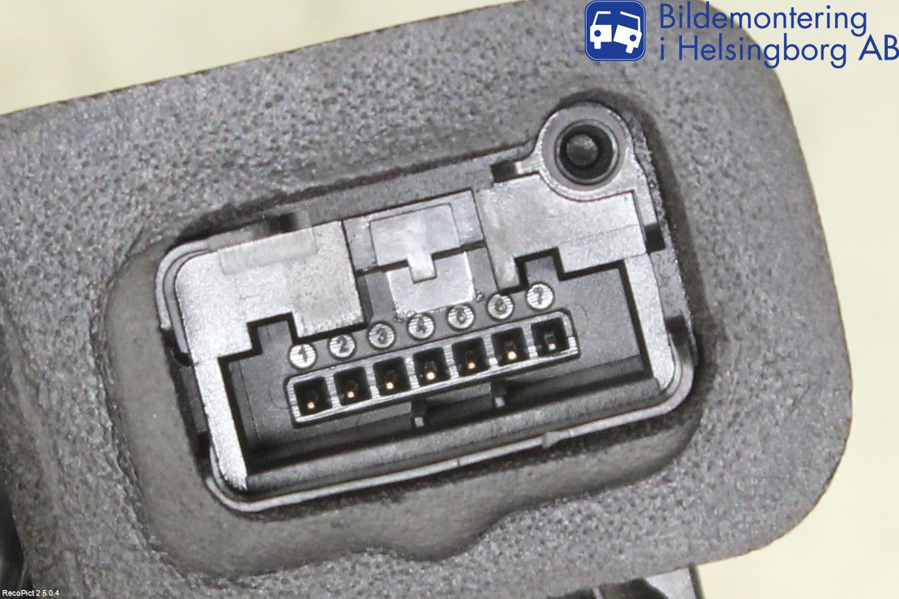 Skoda YETI Centrallåsmotor Höger