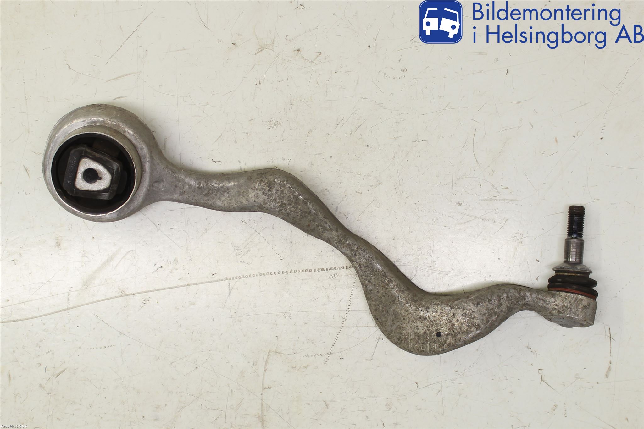 BMW 3 E92/93 Coupé/Cab 05-14 Bärarm Fram Undre Vä