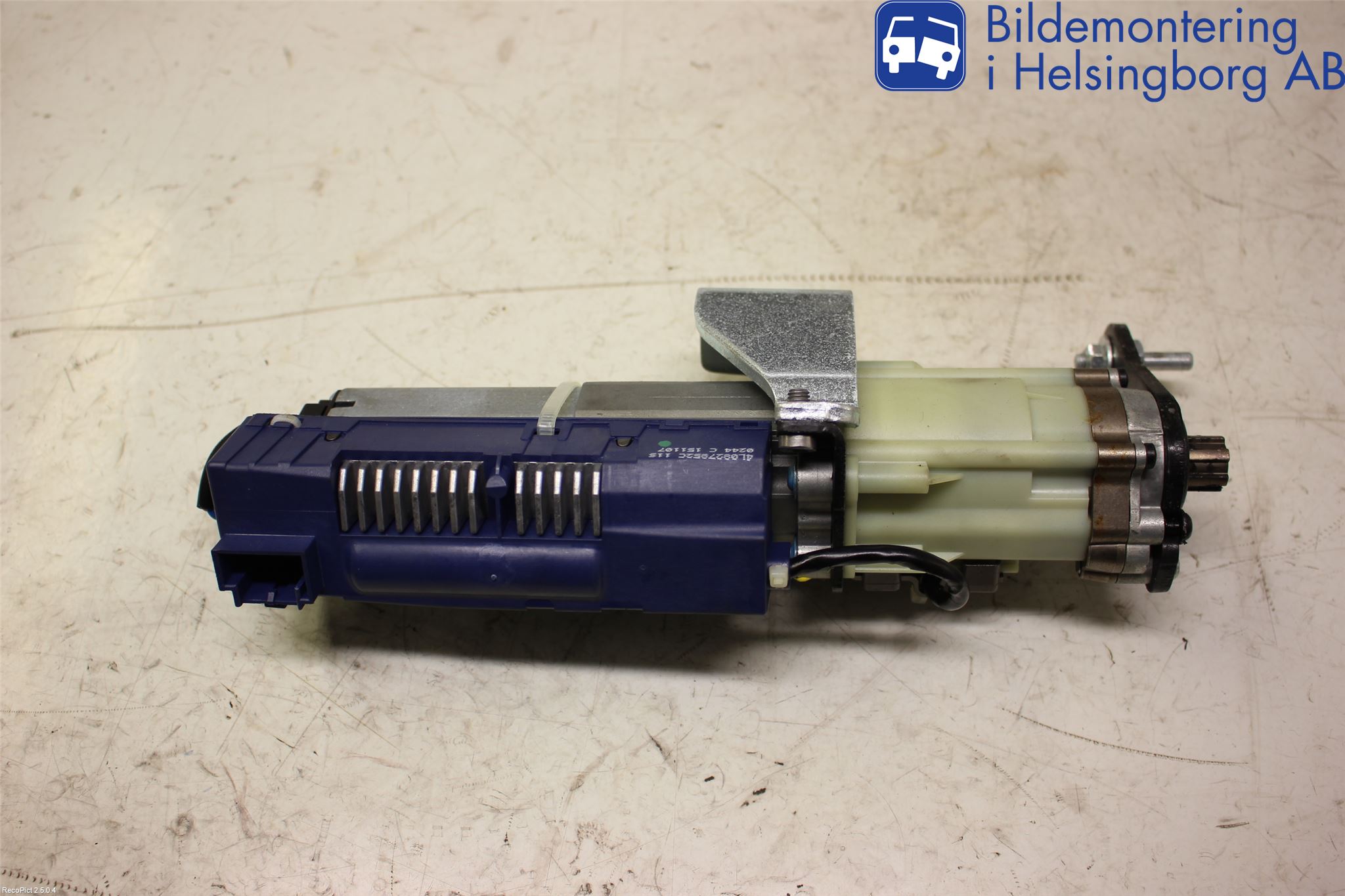 Audi Q7/SQ7 Bakluckeöppnare Automatisk