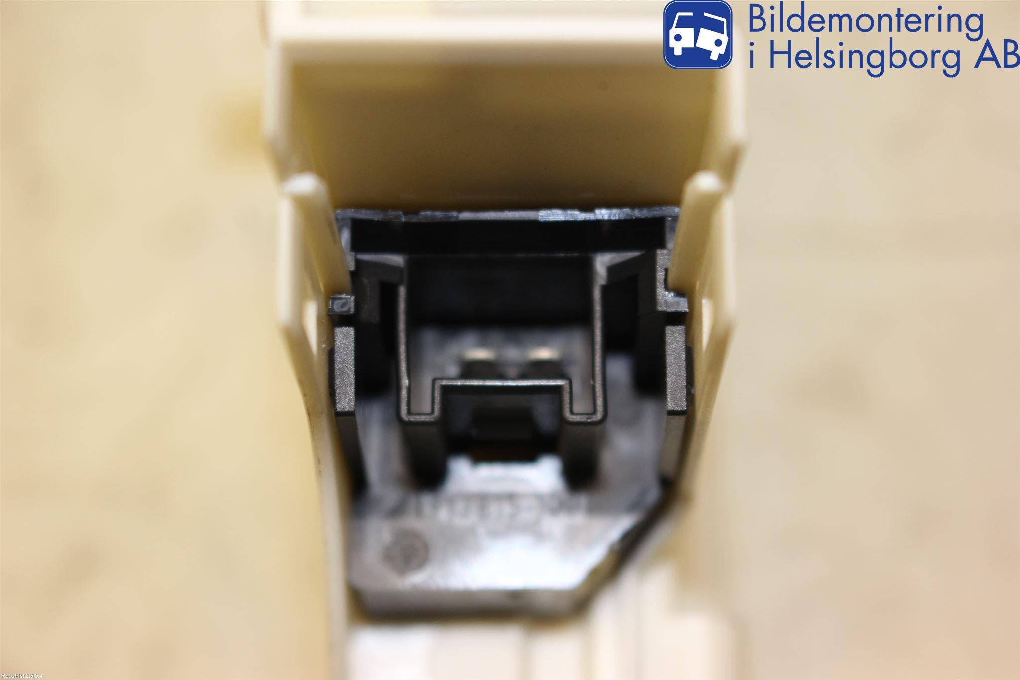 Audi A4 12-15 Fönsterhissmotor