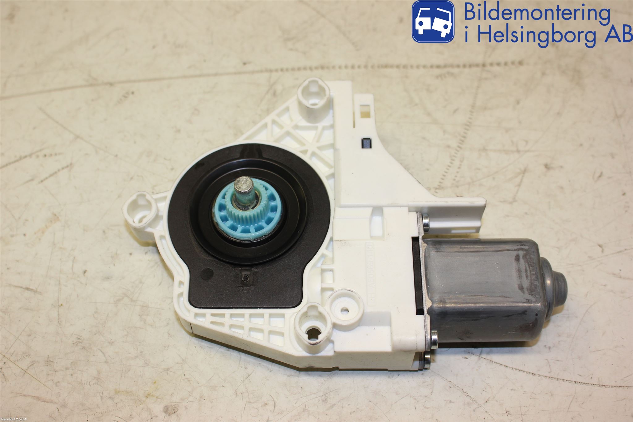 Audi A4 12-15 Fönsterhissmotor