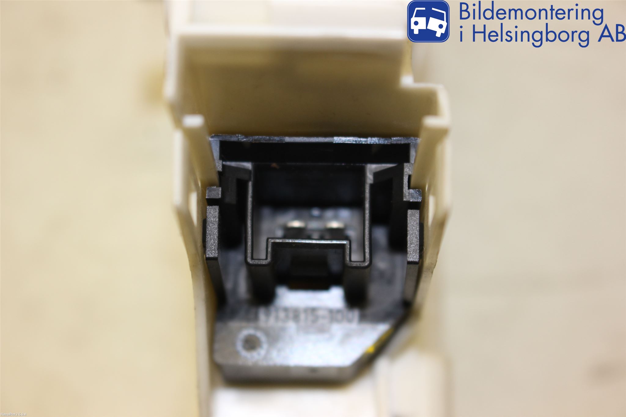 Audi A4 12-15 Fönsterhissmotor