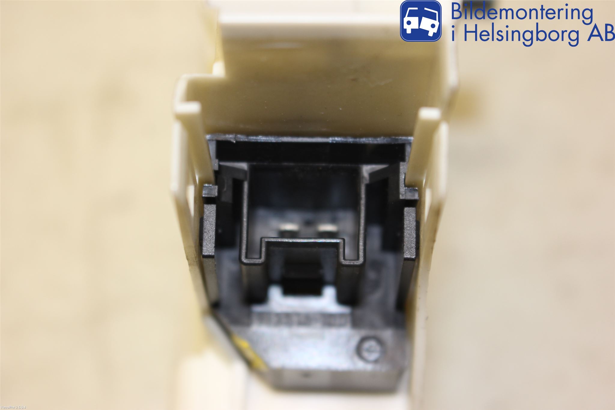 Audi A4 12-15 Fönsterhissmotor