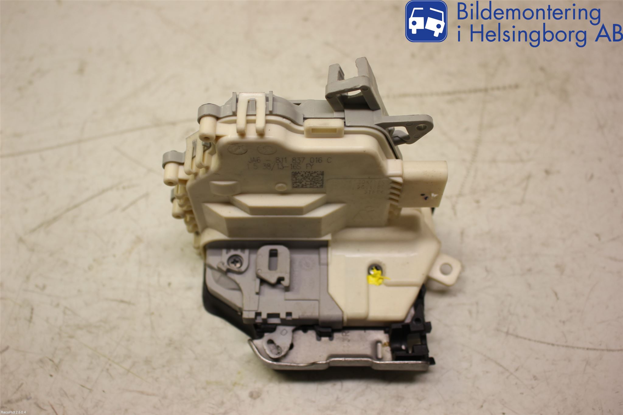 Audi A4 12-15 Centrallåsmotor Höger