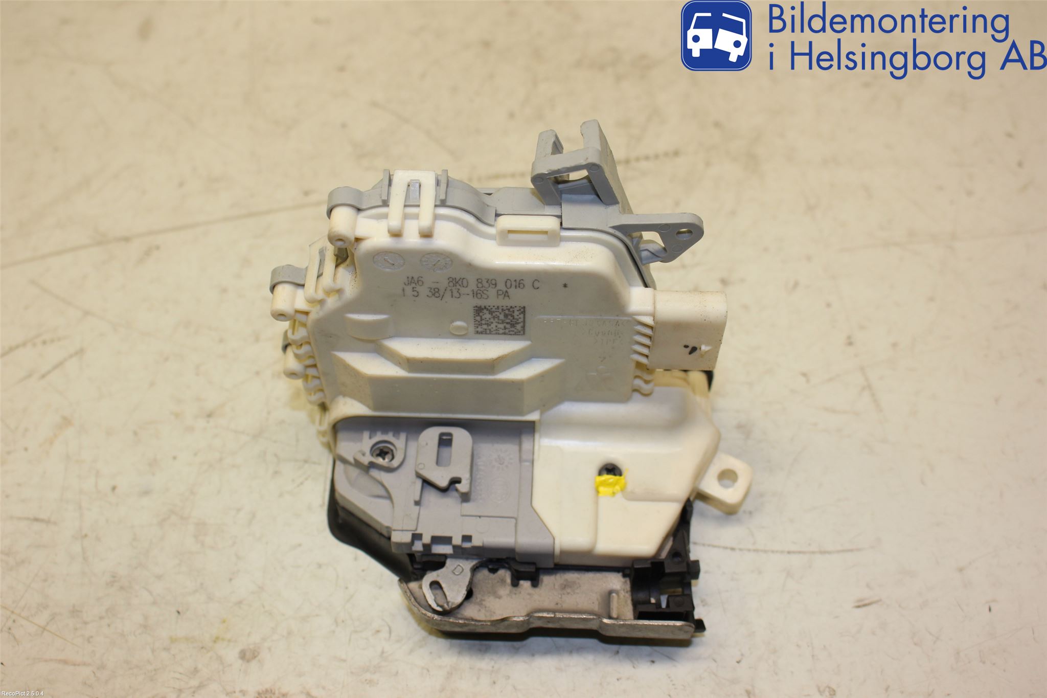 Audi A4 12-15 Centrallåsmotor Höger