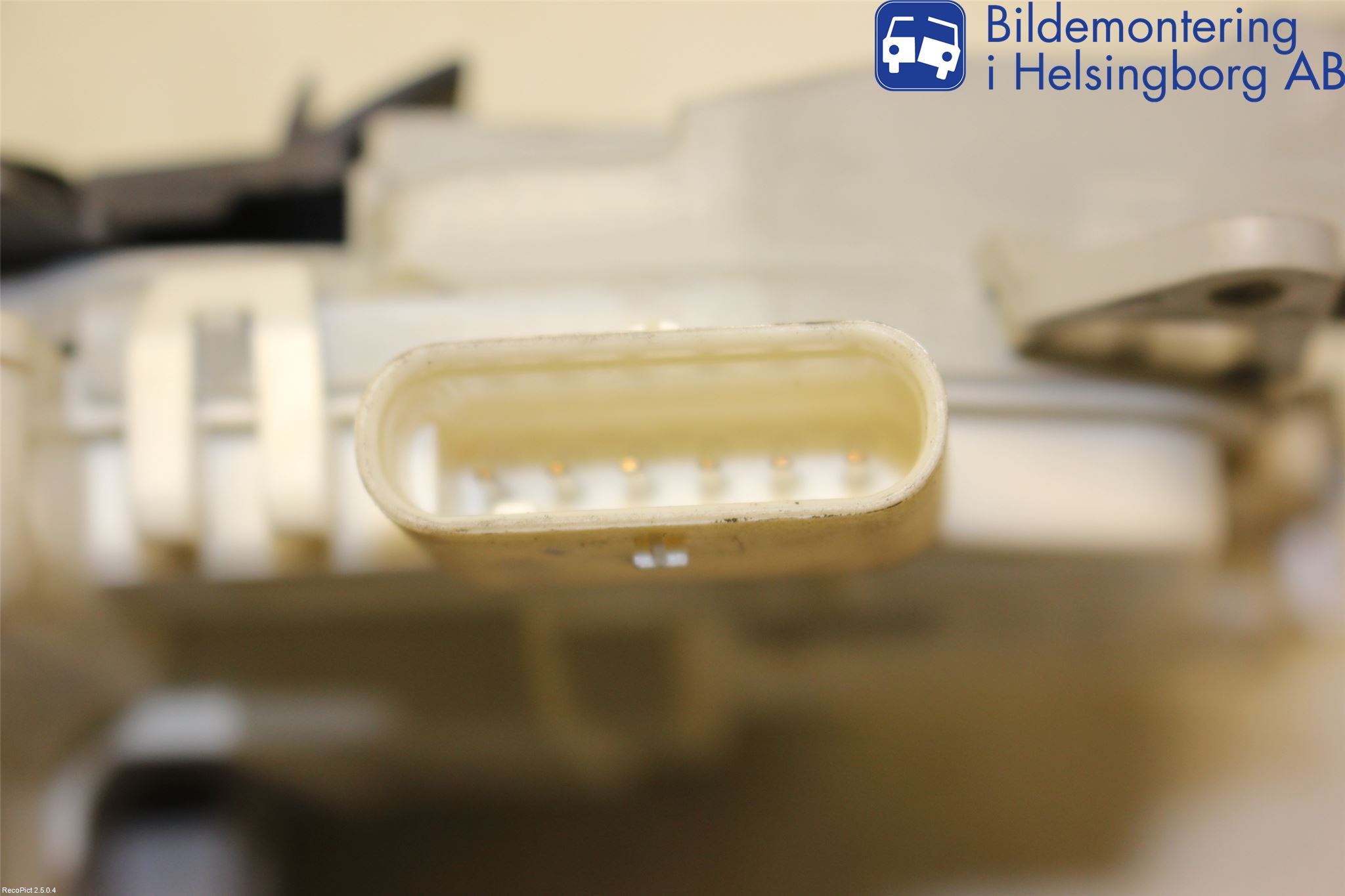 Audi A4 12-15 Centrallåsmotor Vänster