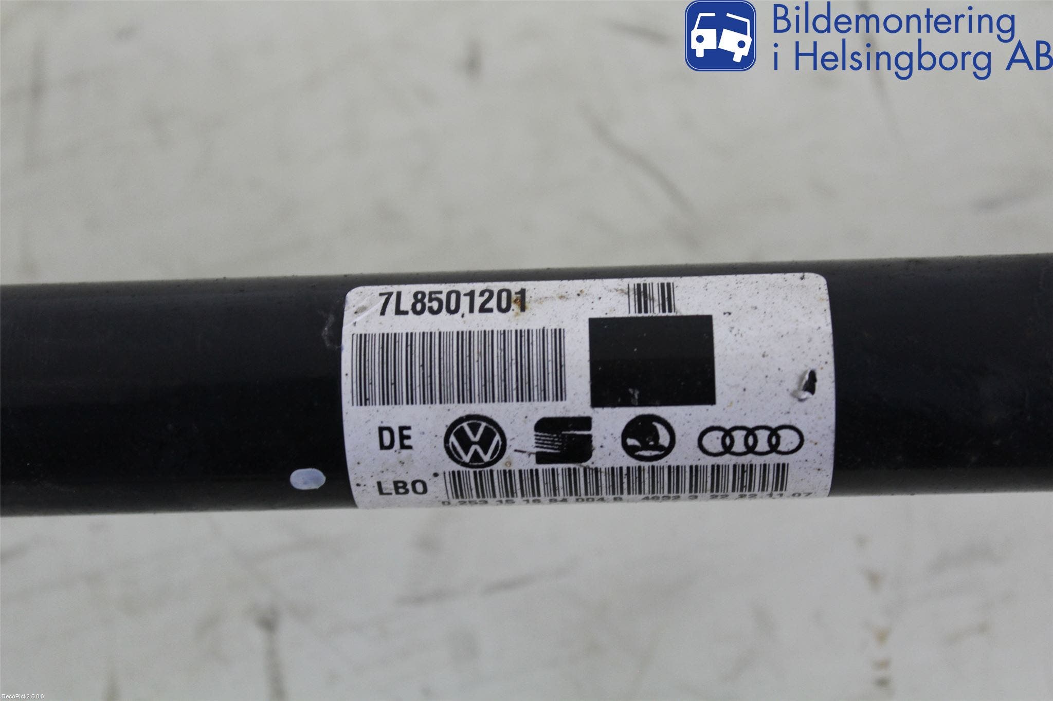 Audi Q7/SQ7 Drivaxel Bak Vänster