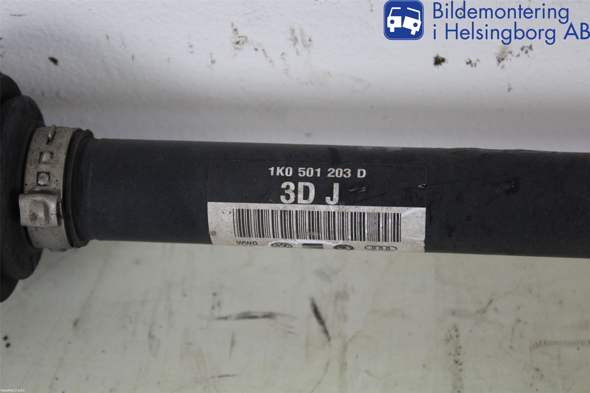 Volkswagen VW PASSAT CC 08-16 Drivaxel Bak Vänster