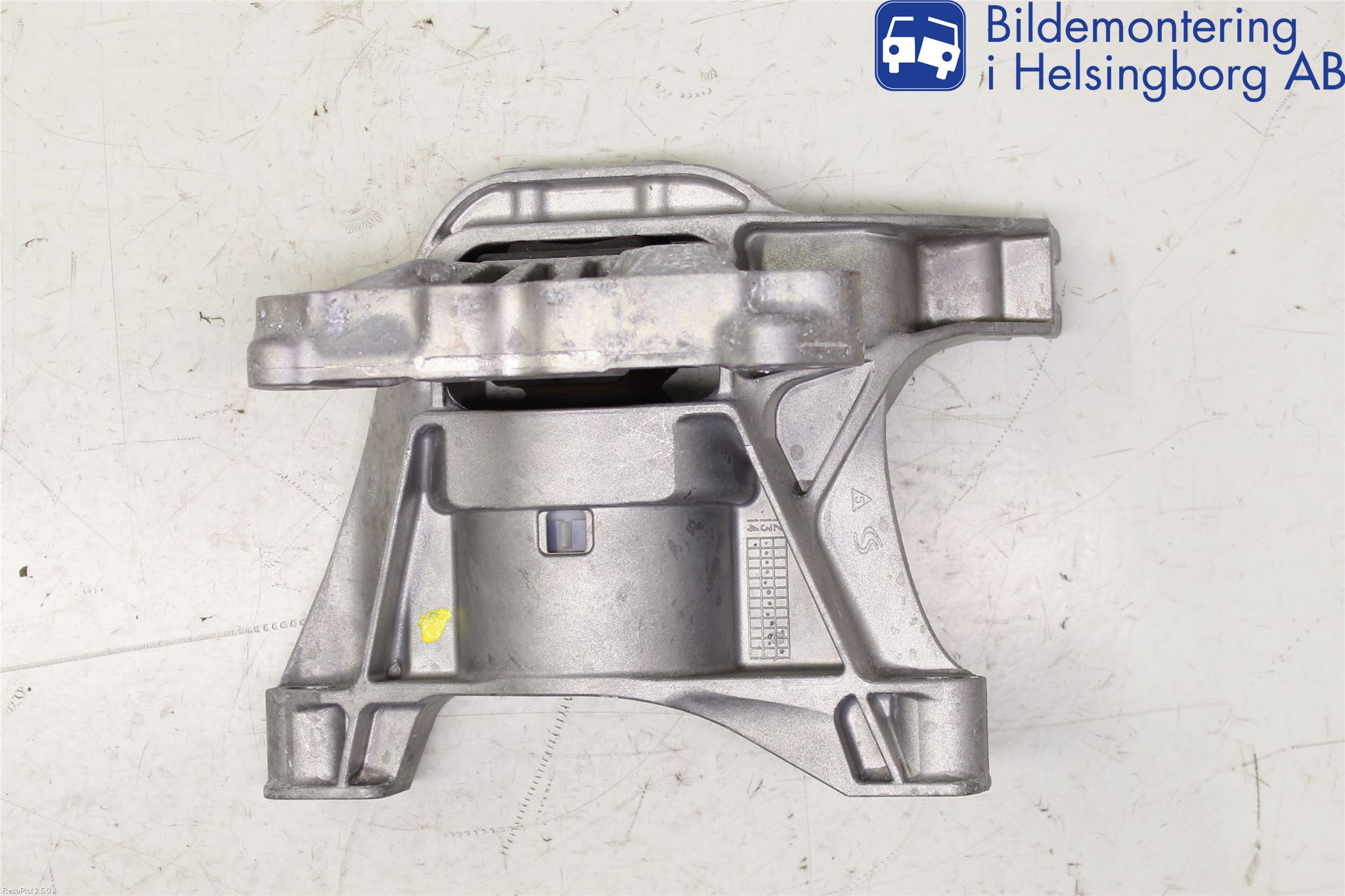 Peugeot 308 14-21 Motorfäste