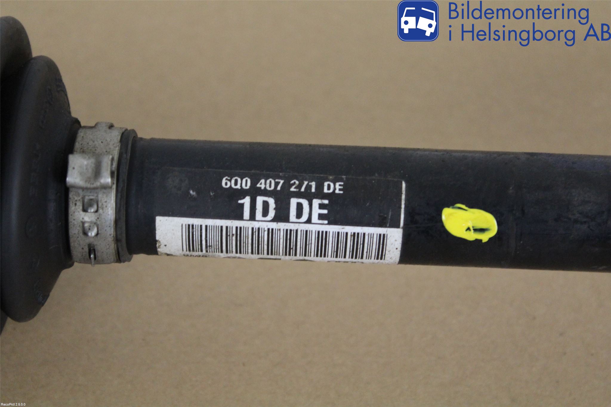 Volkswagen VW POLO 05-09 Drivaxel Fram Vänster