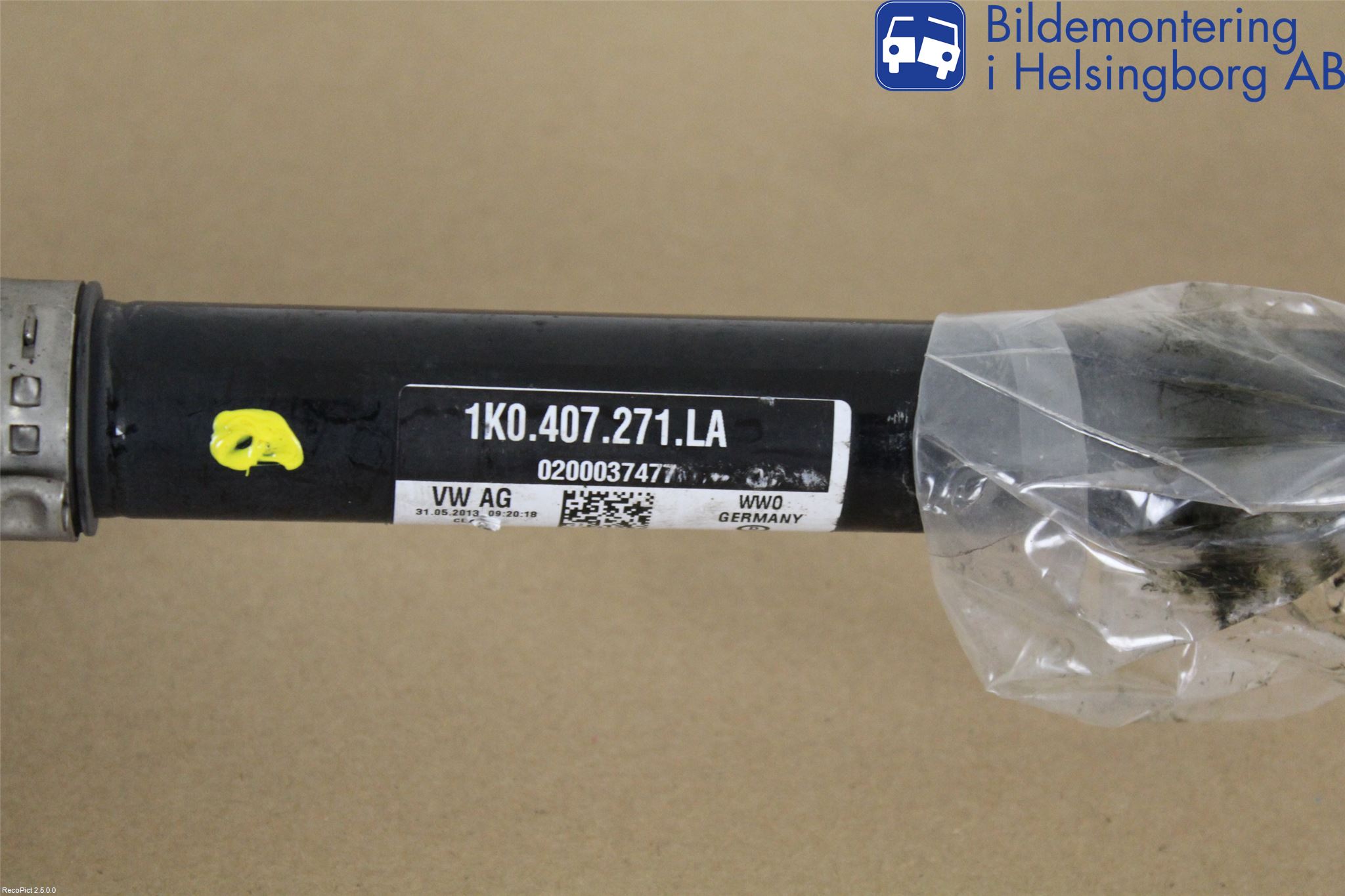 Volkswagen VW TOURAN 10-15 Drivaxel Fram Vänster
