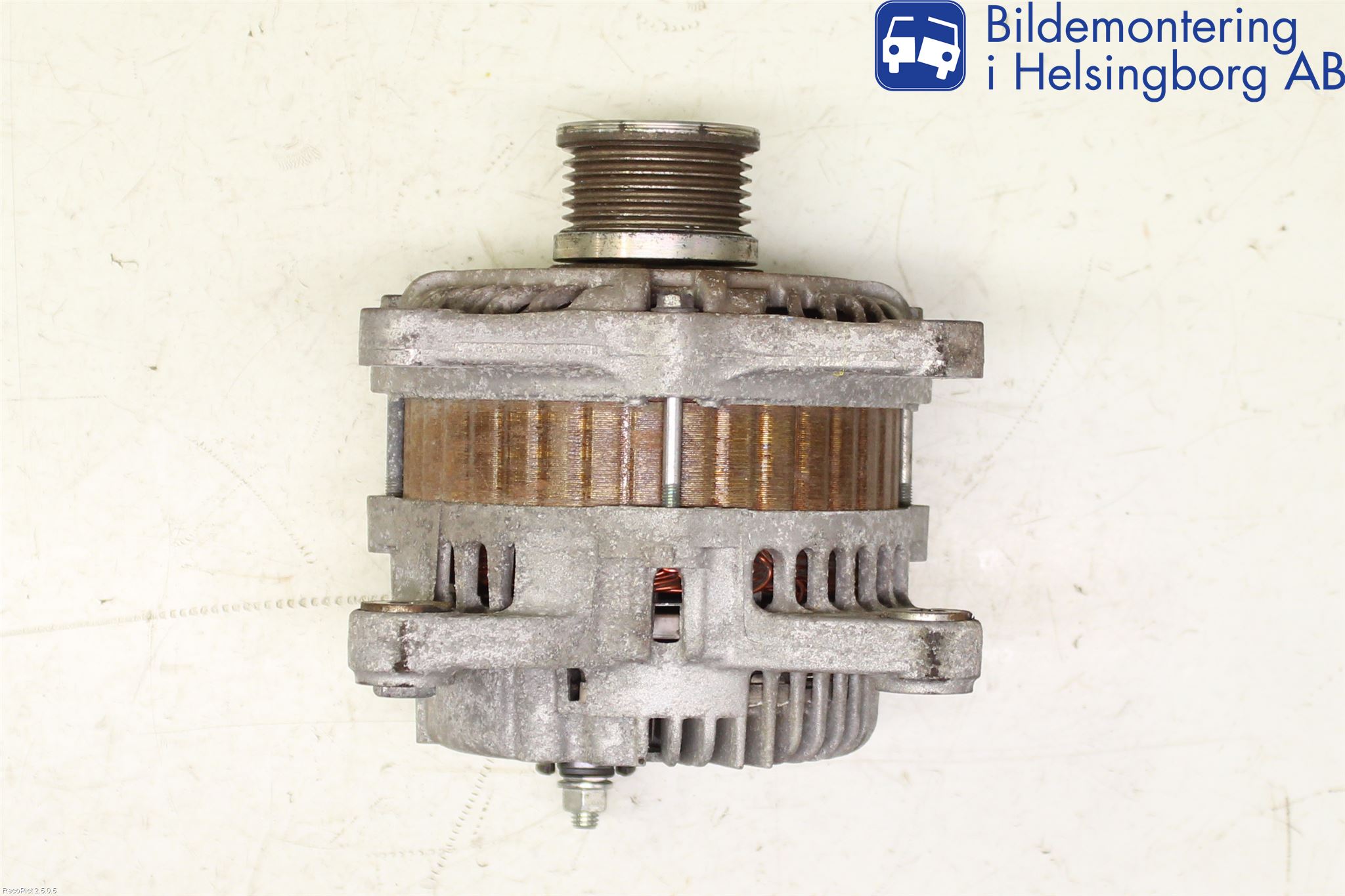 Nissan QASHQAI+2  08-10 Generator