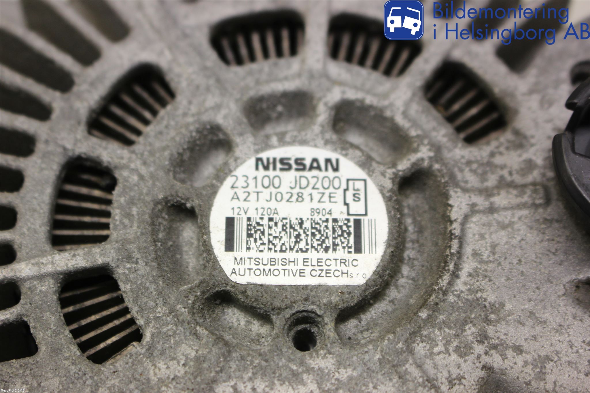 Nissan QASHQAI+2  08-10 Generator