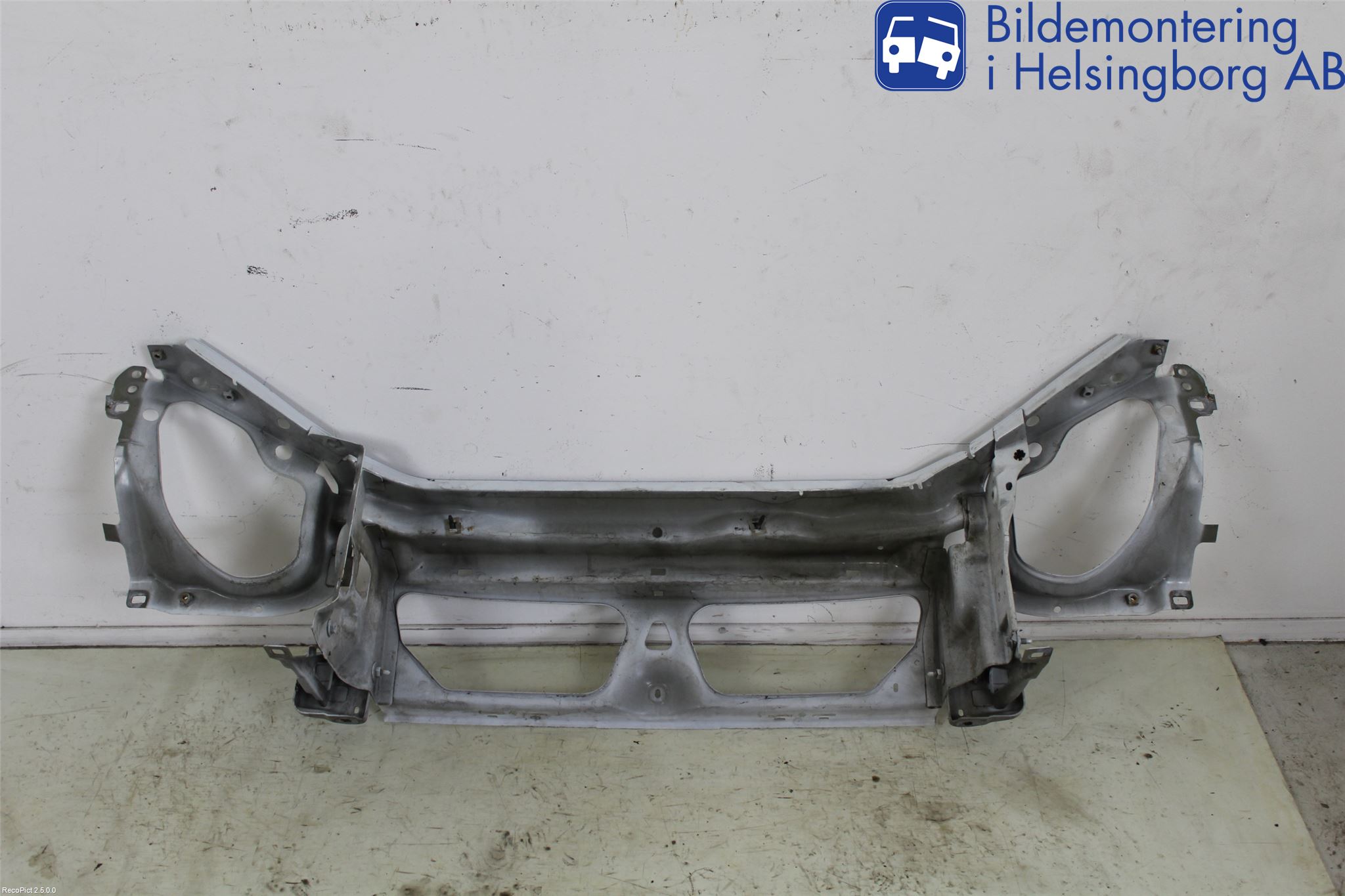 Nissan KUBISTAR Frontplåt