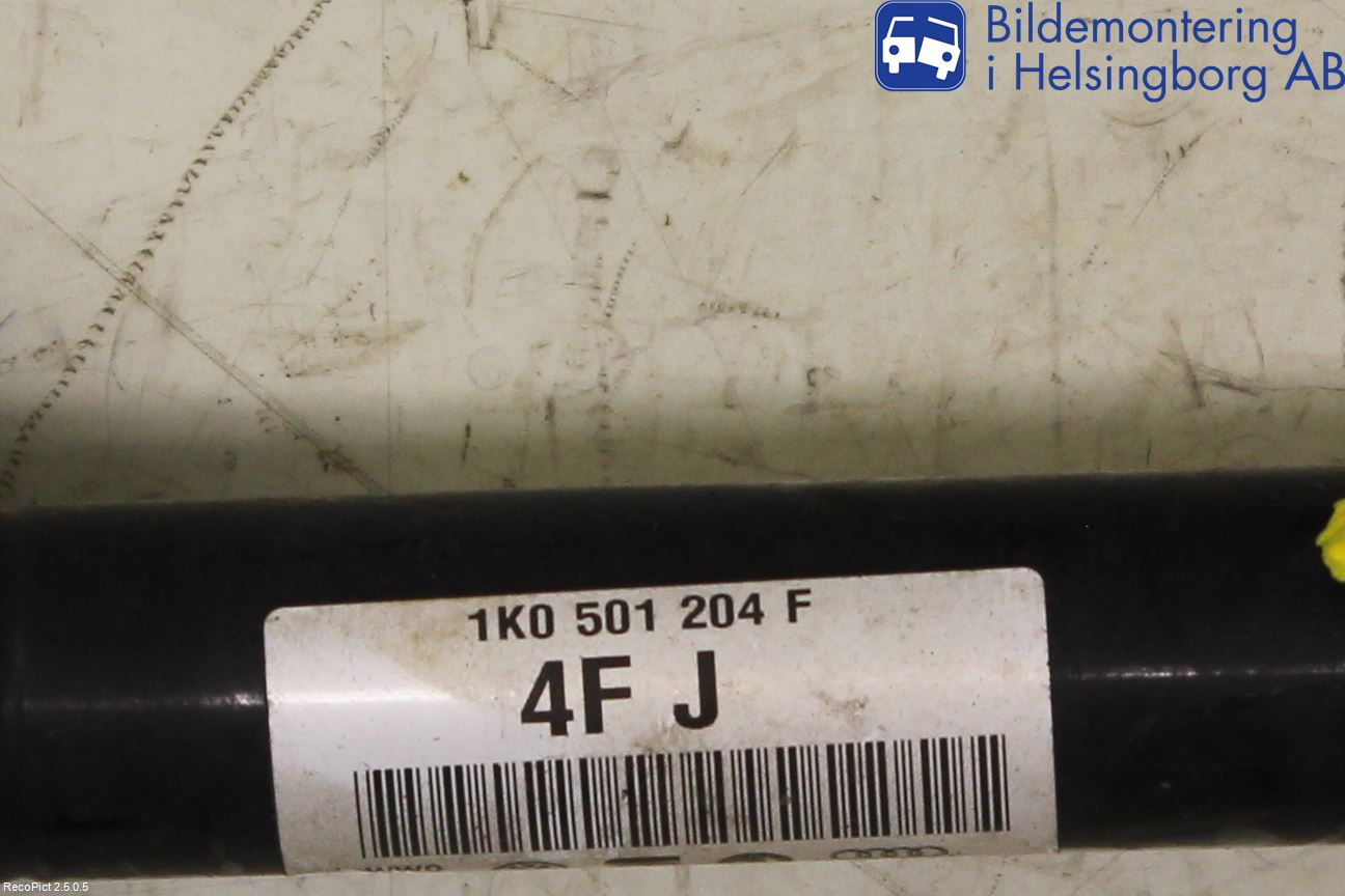 Skoda SUPERB 09-15 Drivaxel Bak Höger