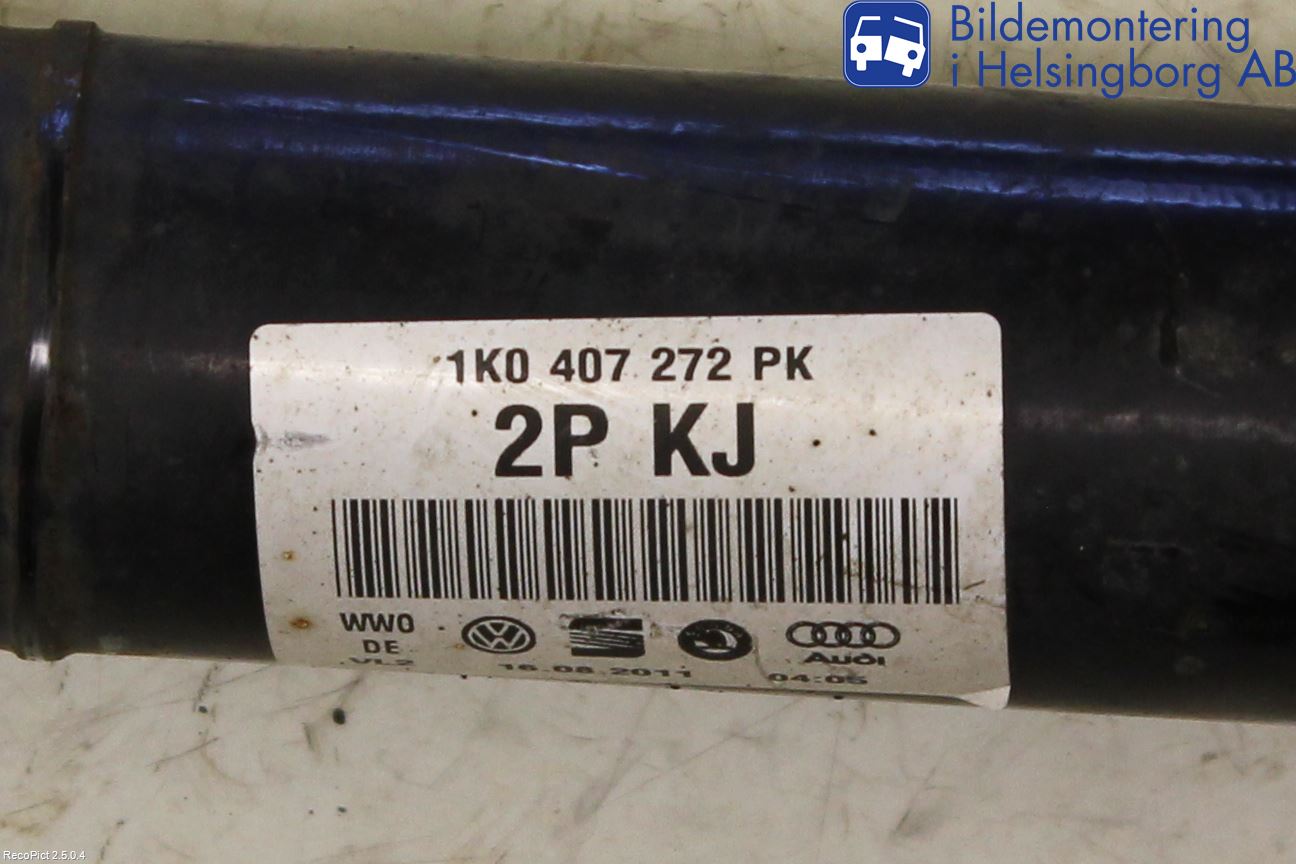 Volkswagen VW PASSAT 11-14 Drivaxel Fram Höger