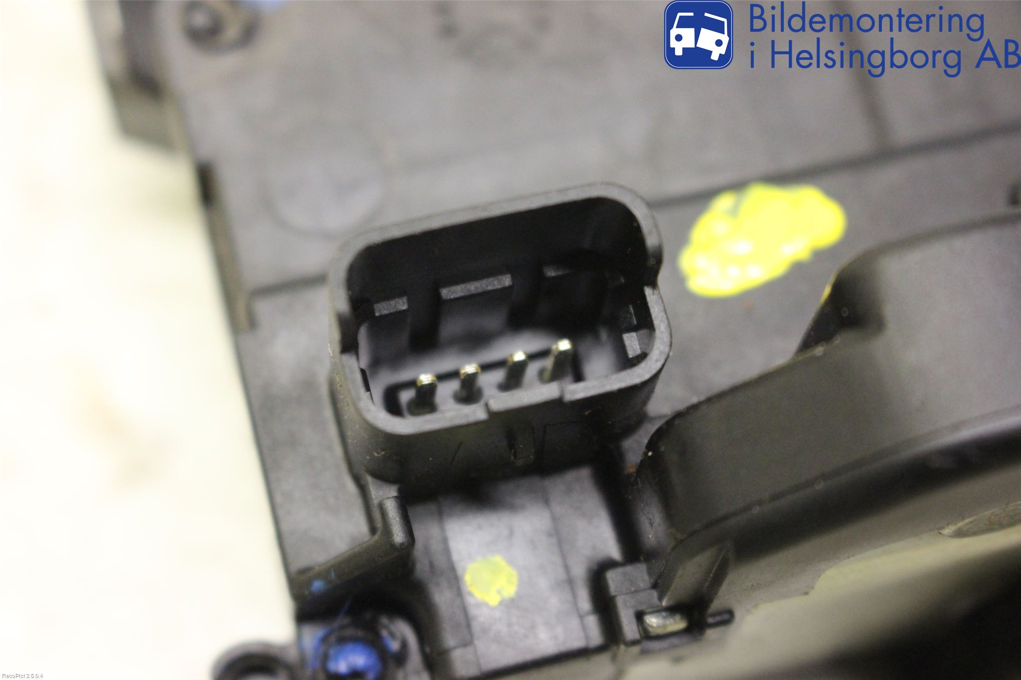 Renault CLIO III  09-12 Centrallåsmotor Höger