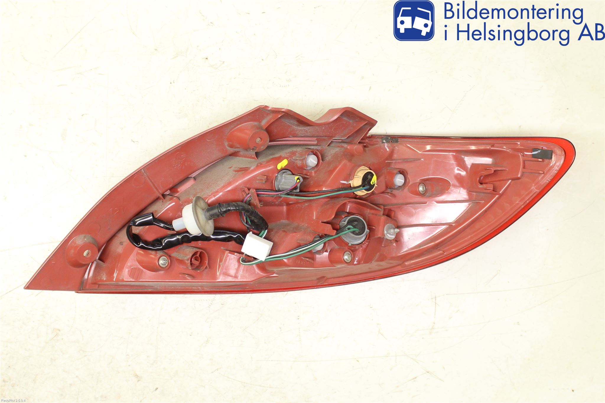Mazda 2 (DE) 08-15 Bakljus Vänster