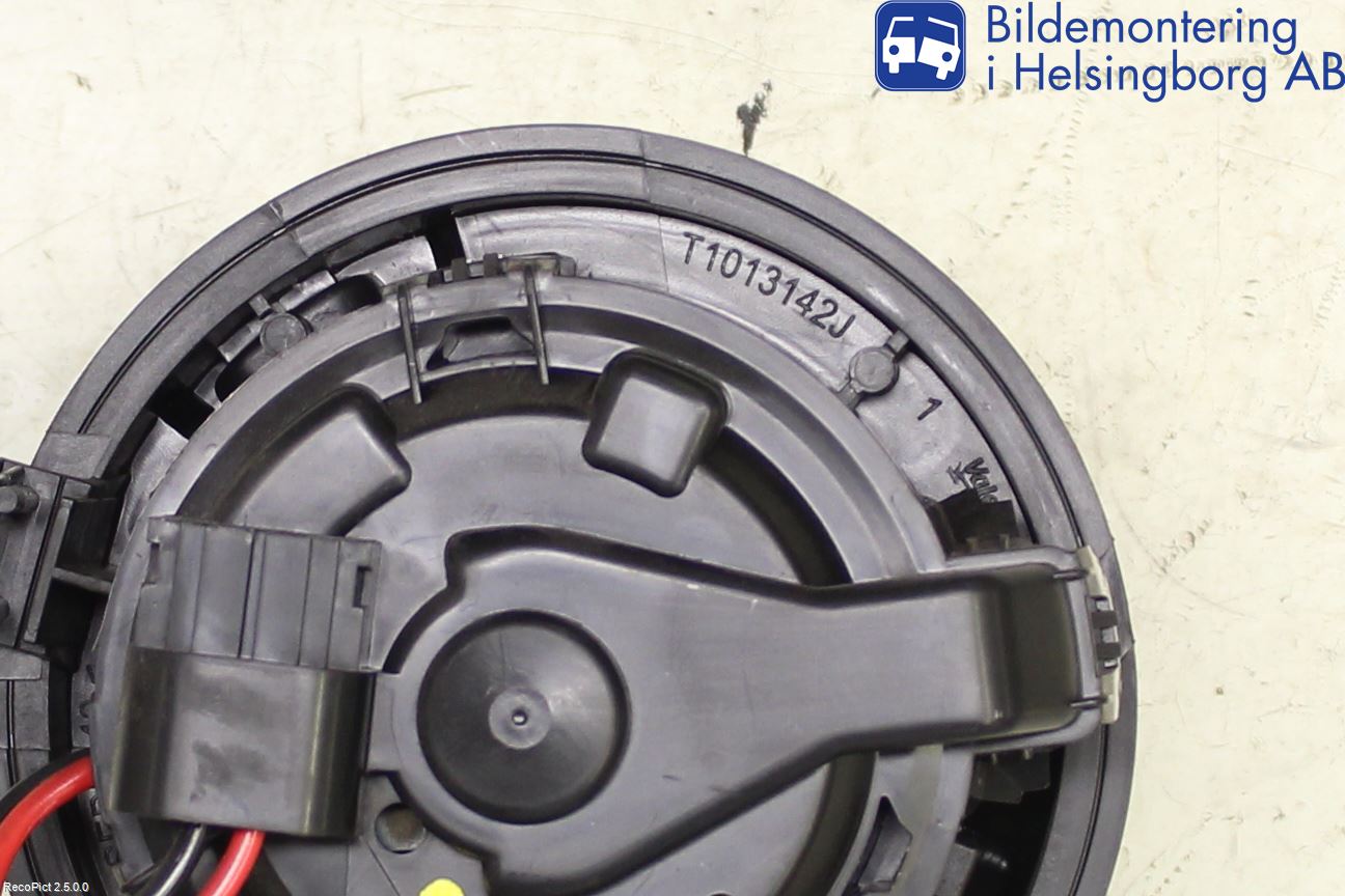 Peugeot 208 12-15 Värmefläkt