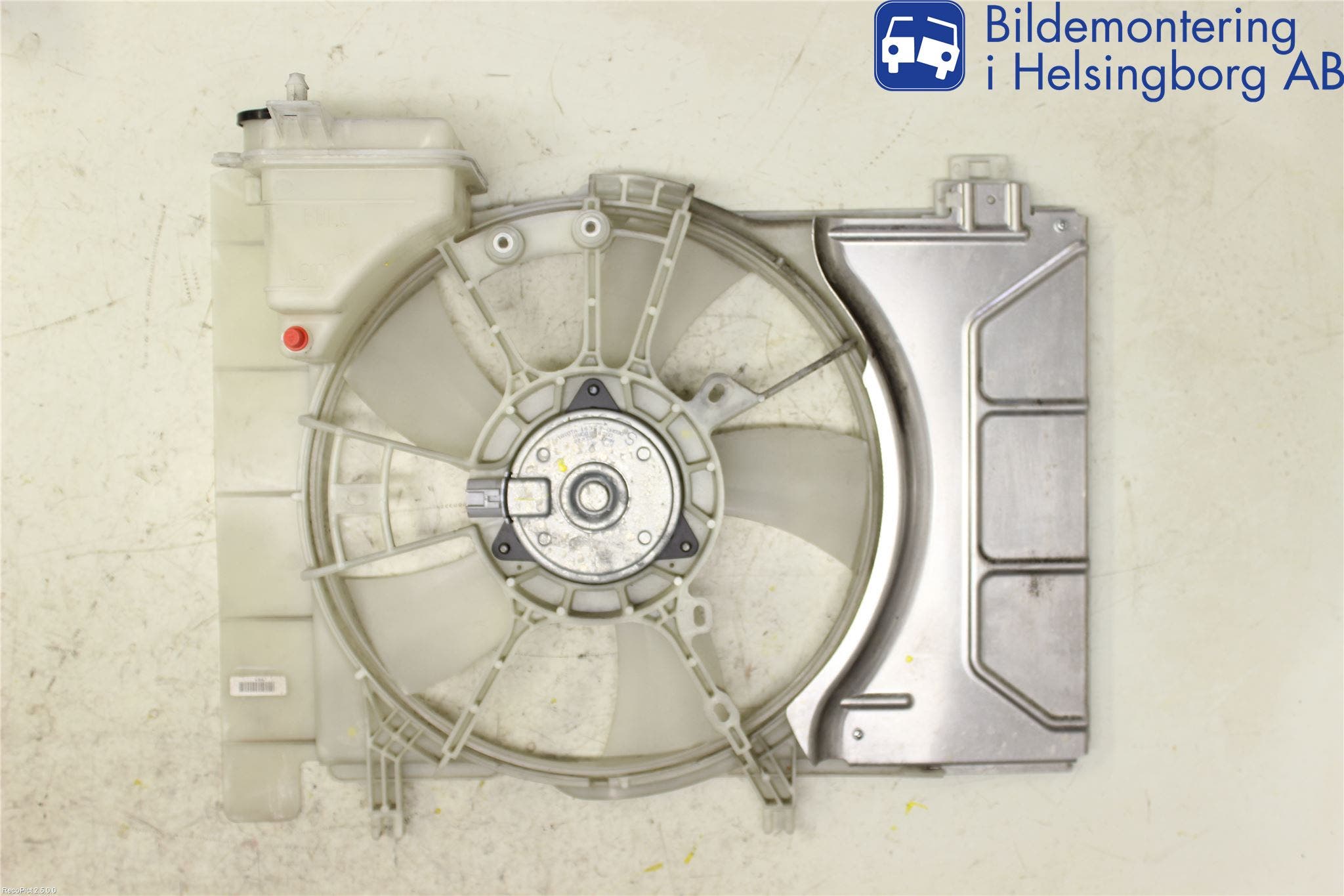 Toyota YARIS XP90 06-11 Kylfläkt El