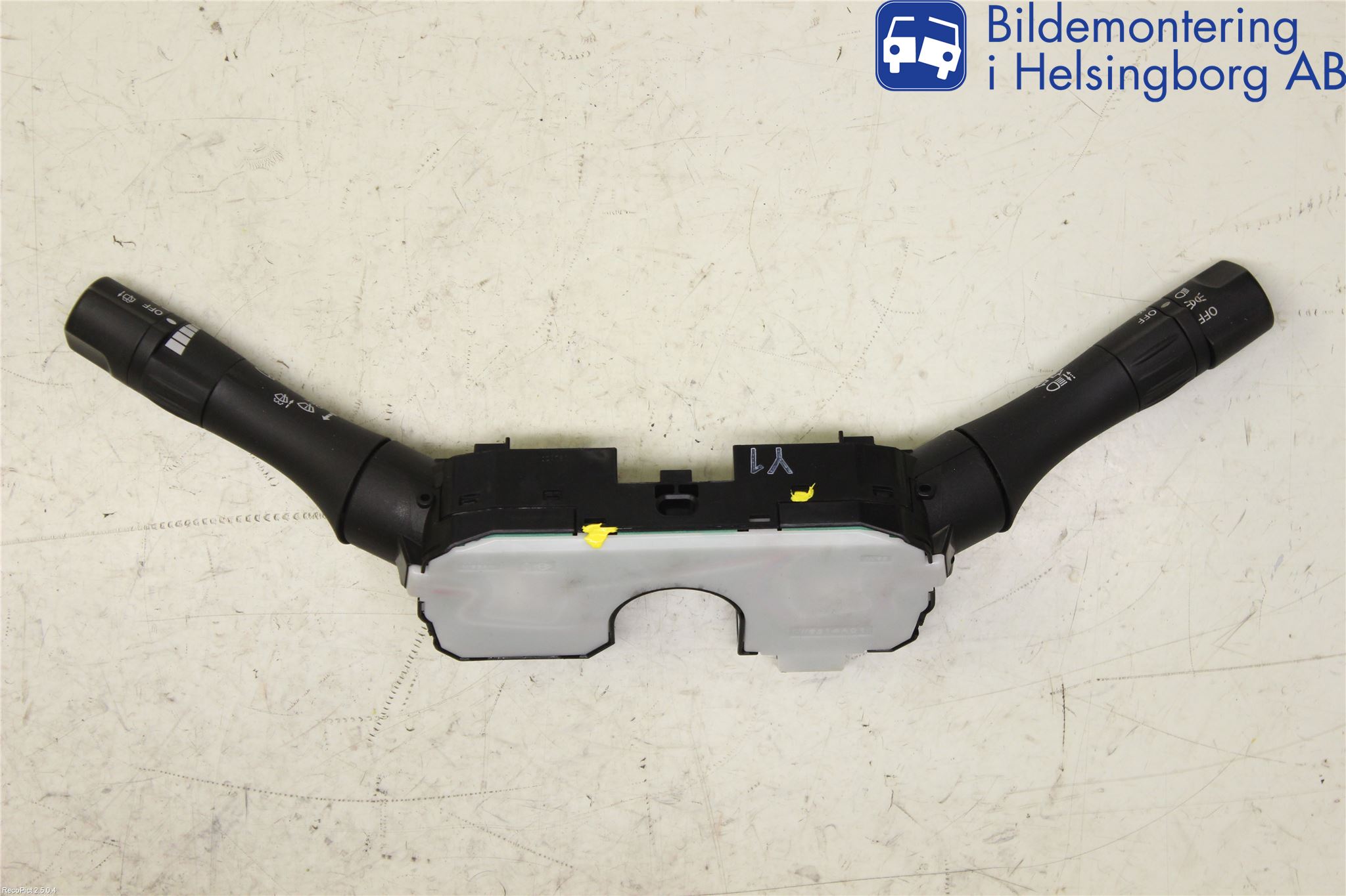 Nissan JUKE 10-14 Spakcentral