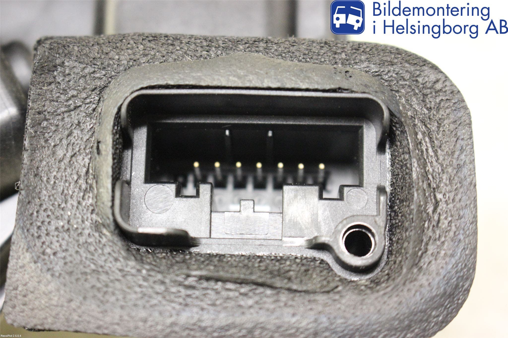 Volkswagen VW GOLF SPORTSVAN 15-20 Centrallåsmotor Vänster