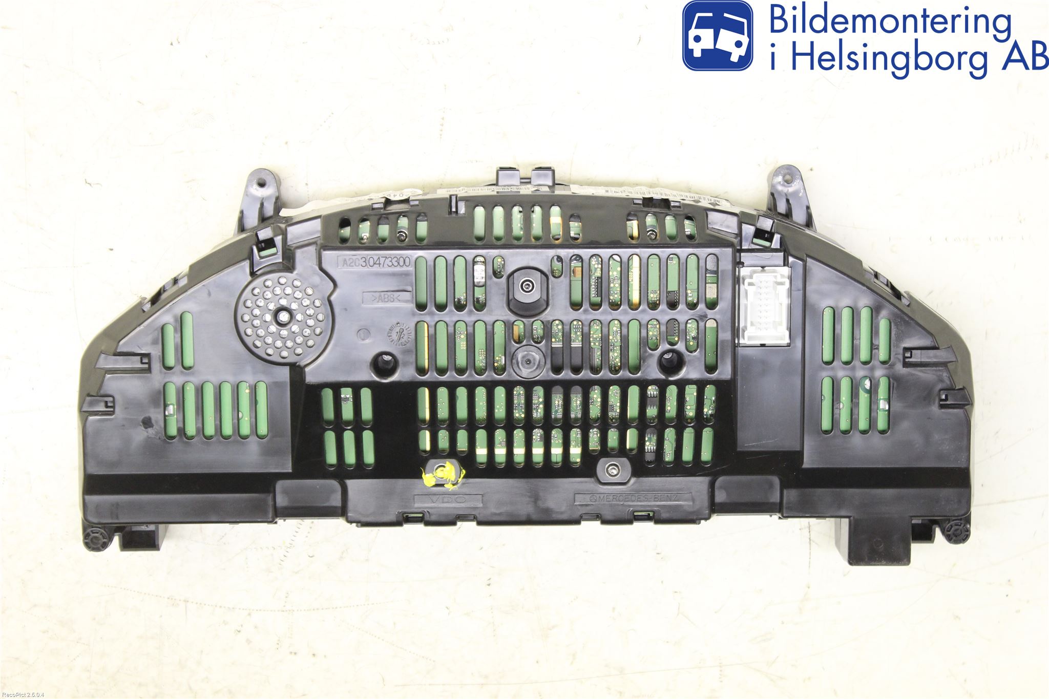 Mercedes-Benz MB C-KLASS (W204) 07-15 Instrument Komb