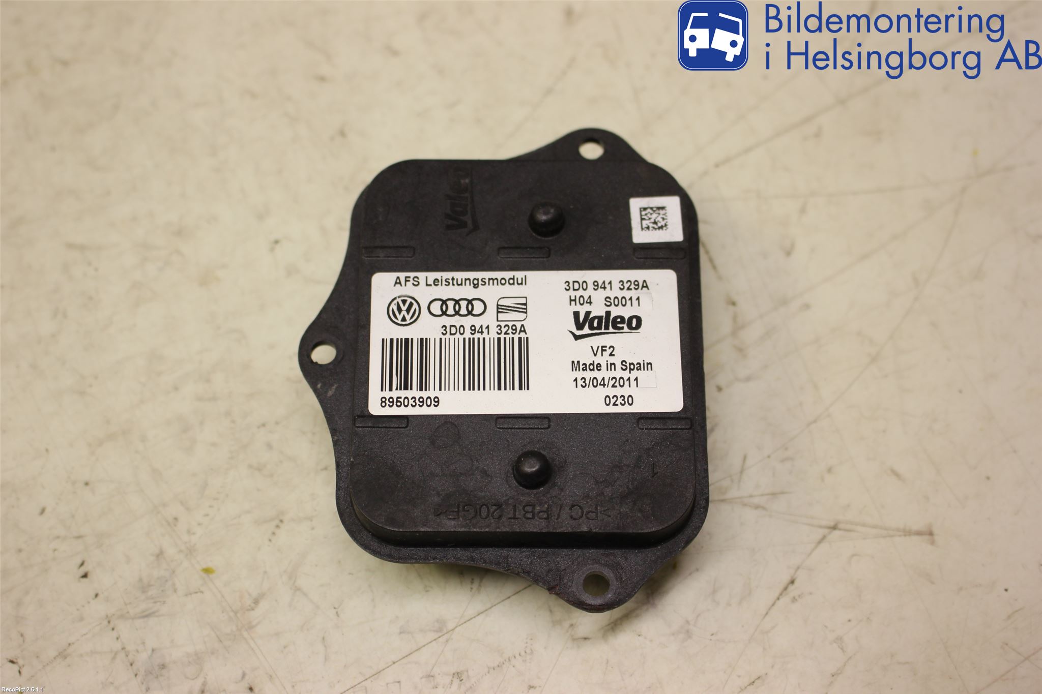 Volkswagen VW PASSAT 11-14 Styrenhet Strålkastare