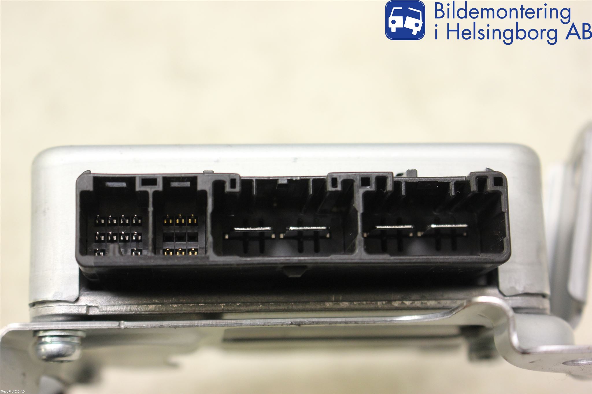 Toyota YARIS XP130 12-14 Styrenhet Styrservo