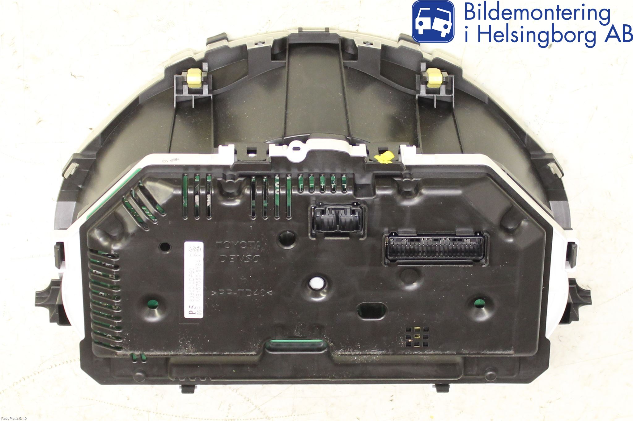 Toyota YARIS XP130 12-14 Instrument Komb