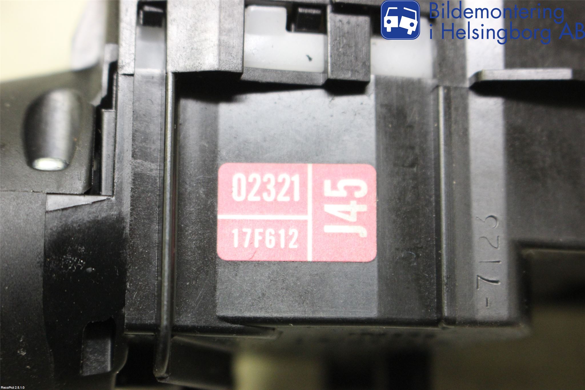 Toyota YARIS XP130 12-14 Spak Blinkers-Ljusomk