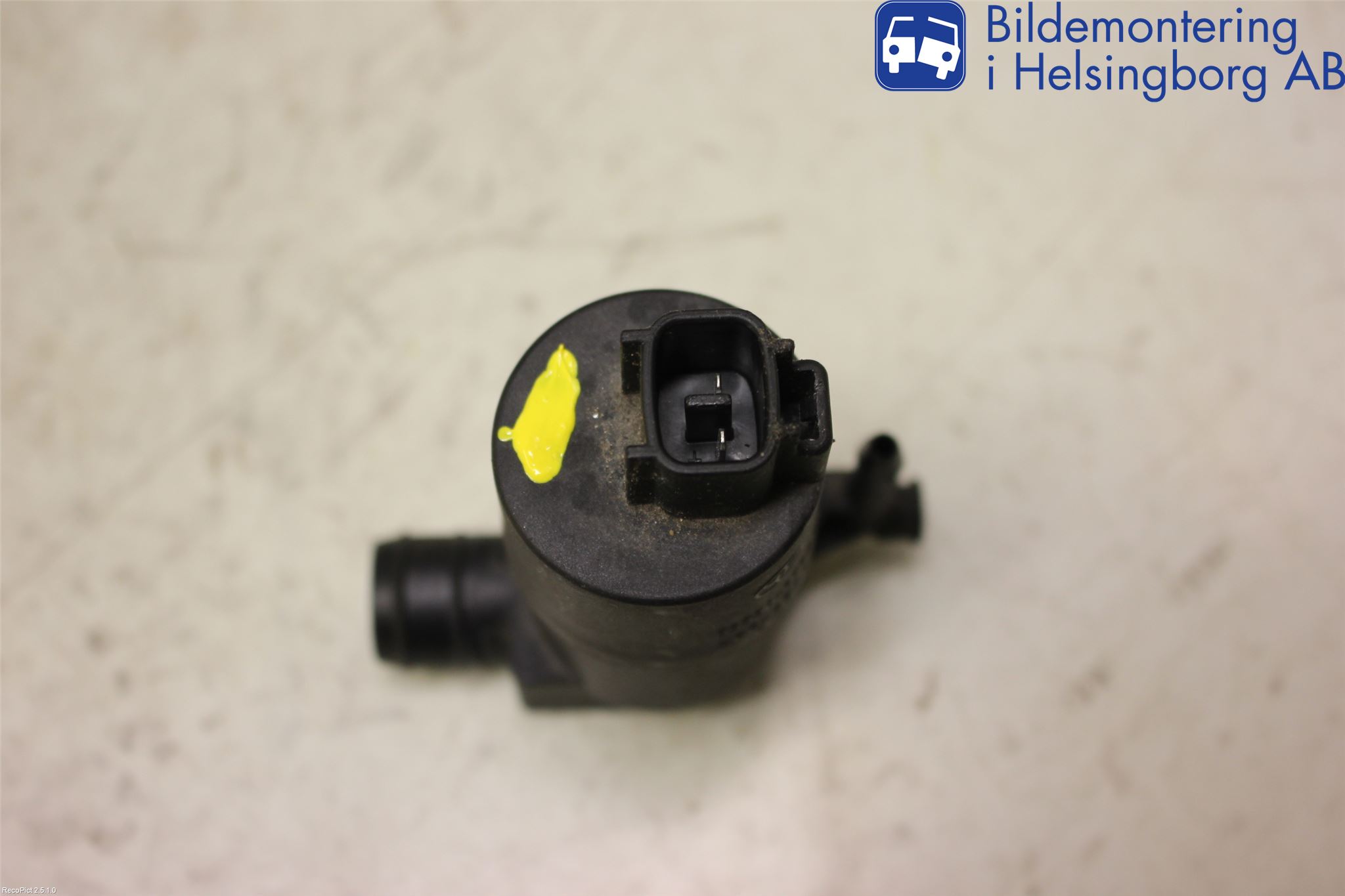 Toyota YARIS XP130 12-14 Spolarpump Vindruta