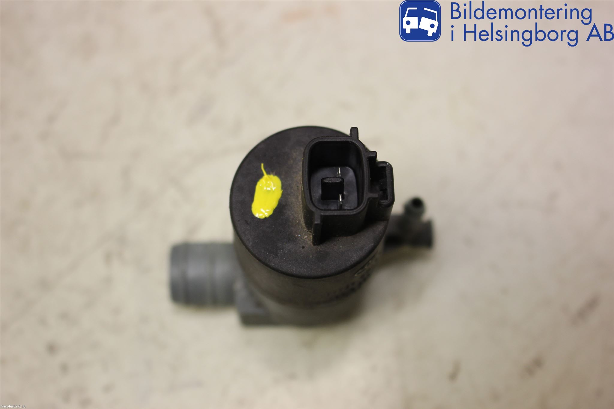 Toyota YARIS XP130 12-14 Spolarpump Baklucka