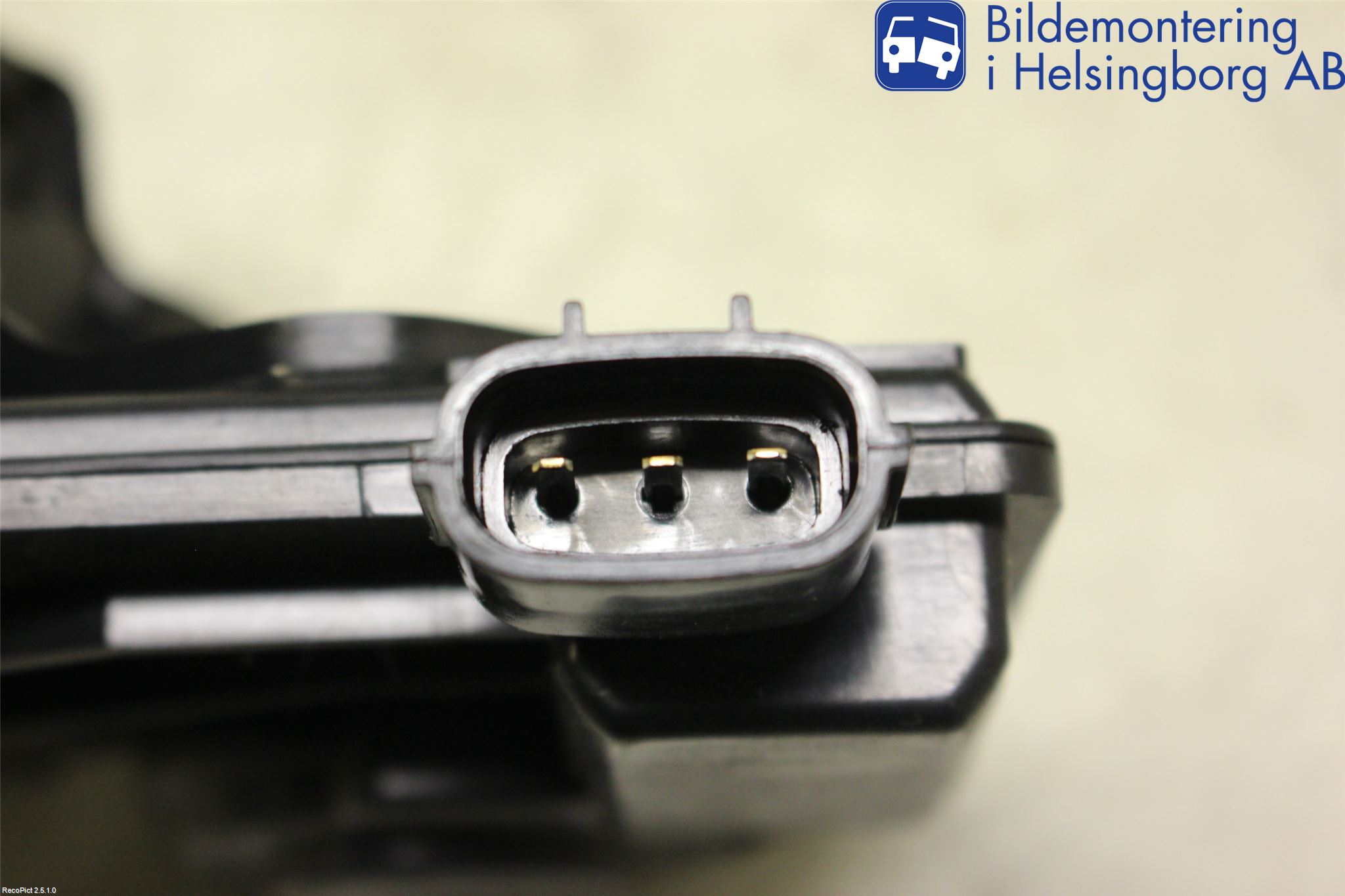 Toyota PRIUS+ ZVW40 12-20 Centrallåsmot Baklucka